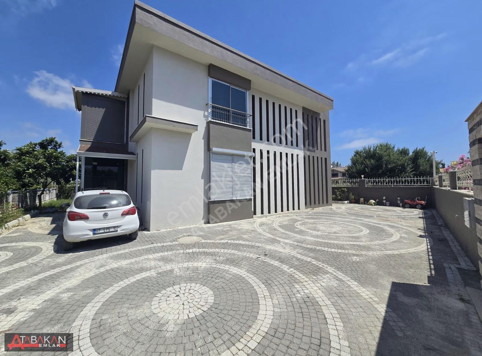 Muhteşem Lokasyonda Villa - Görsel 13
