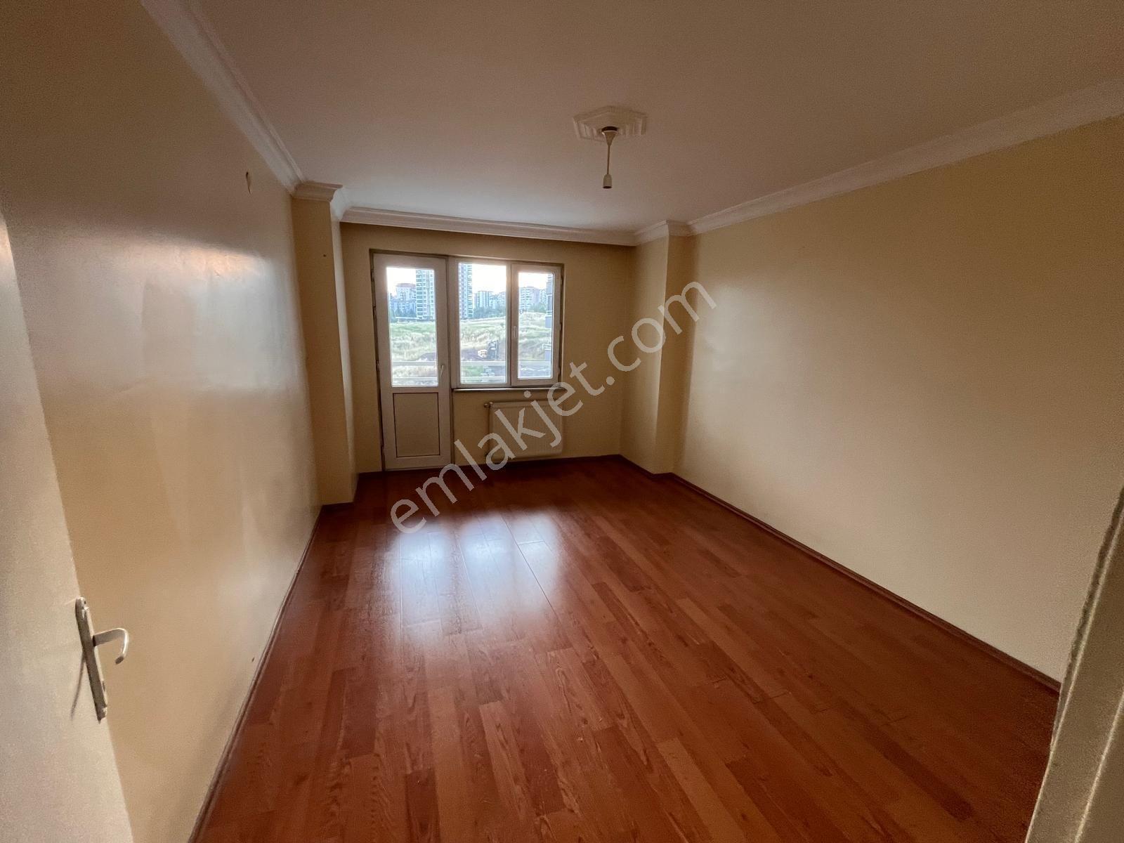 Batıkent Yersera Sitesinde 3+1 Kiralık Ev - Görsel 16