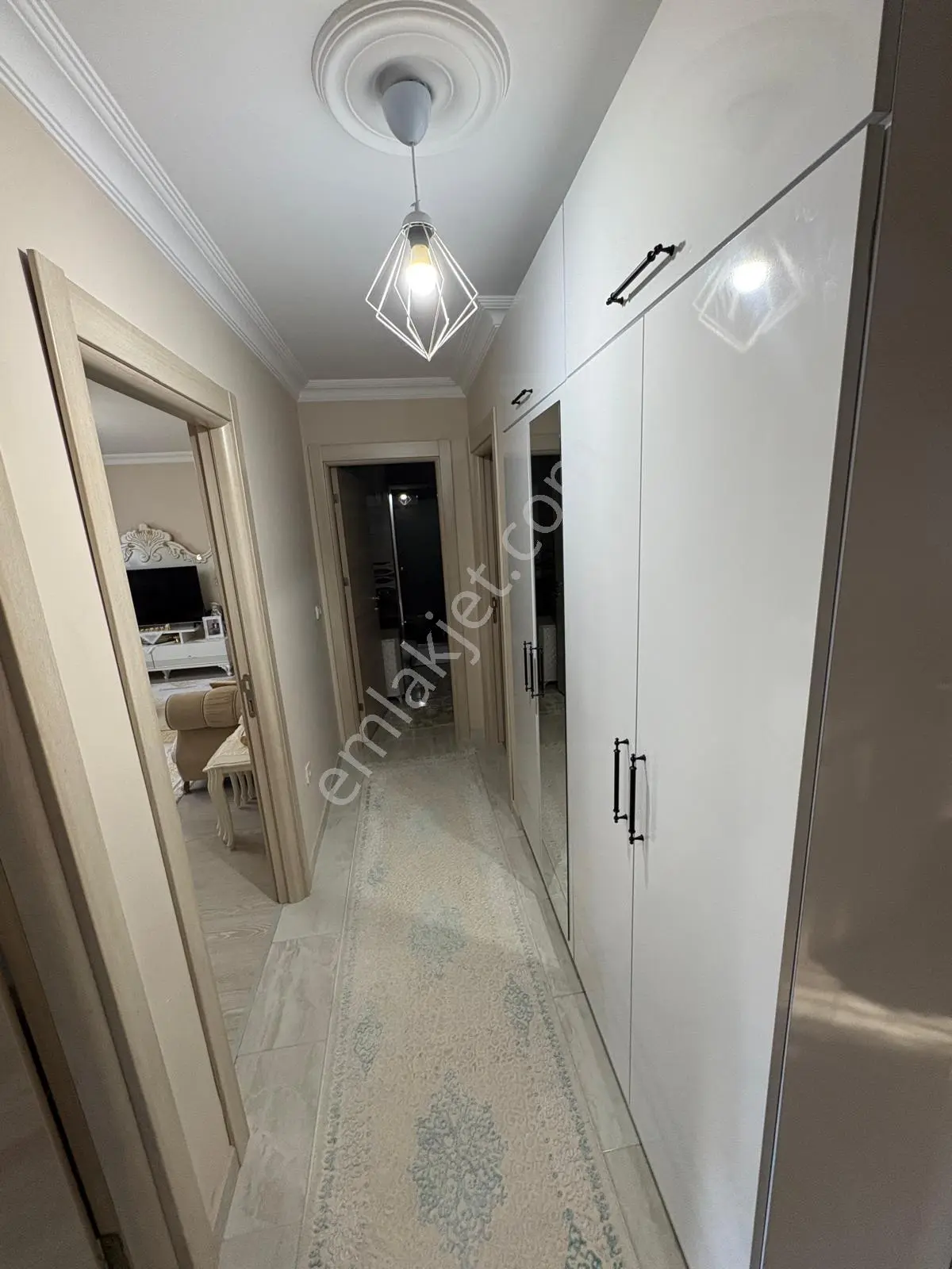 Çamçeşme Mah'de E-5e Yakın Merkezi Konuma Geniş 2+1 Daire - Görsel 34