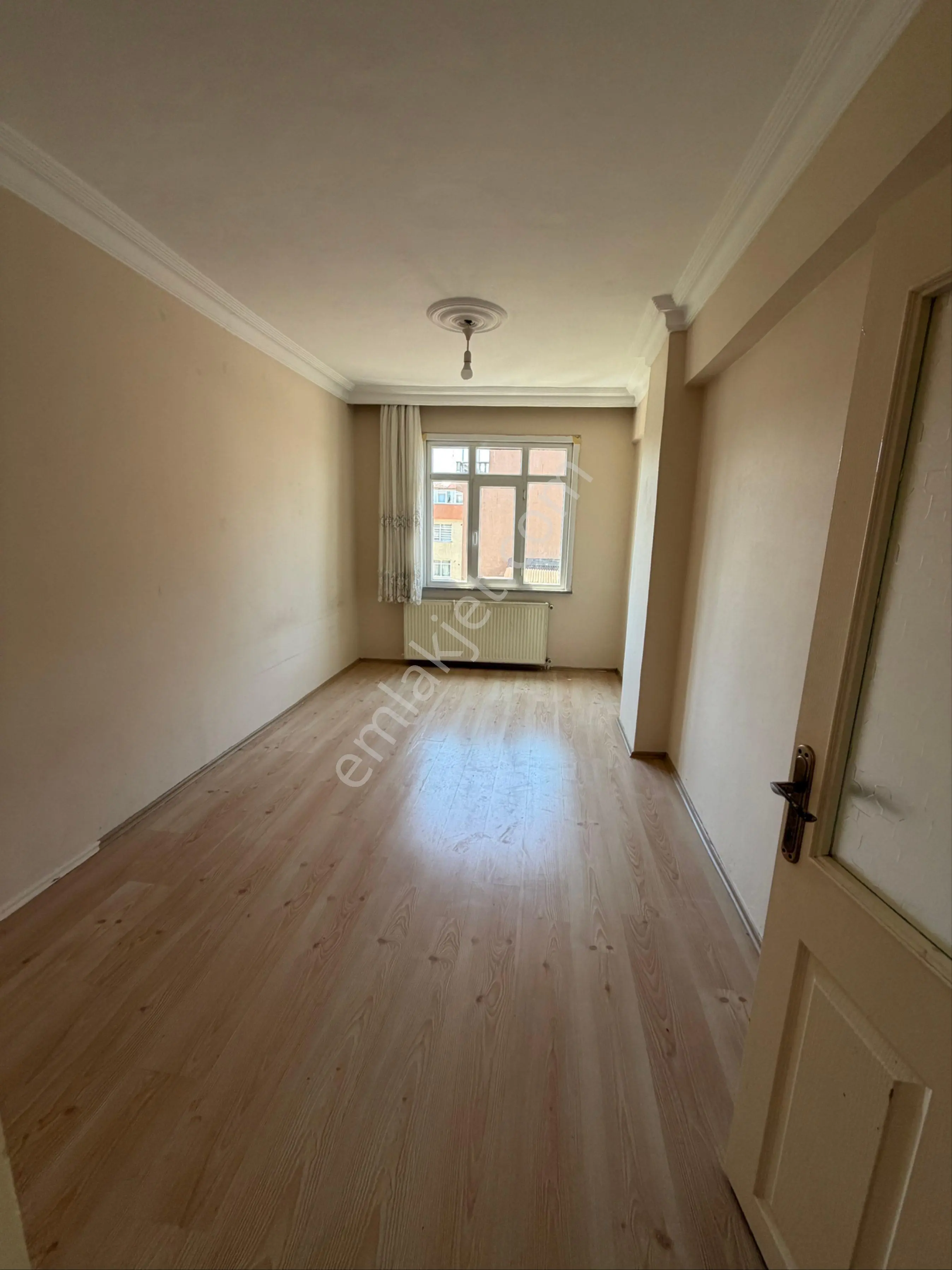 Kocasinan Kiralık 3+1 3. Kat Daire