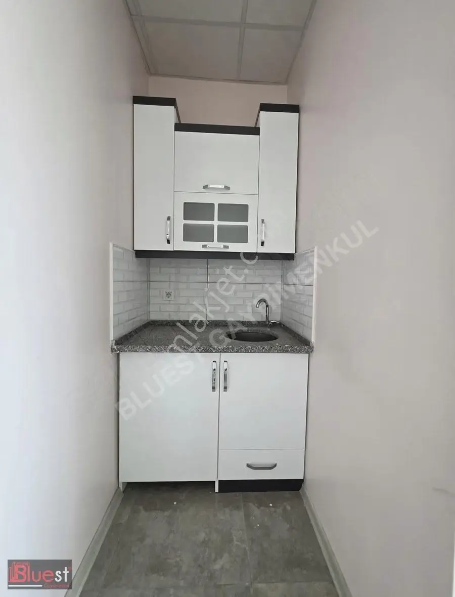 Mersin Erdemli Belediye Karşısı Kiralık Ofis - Görsel 4