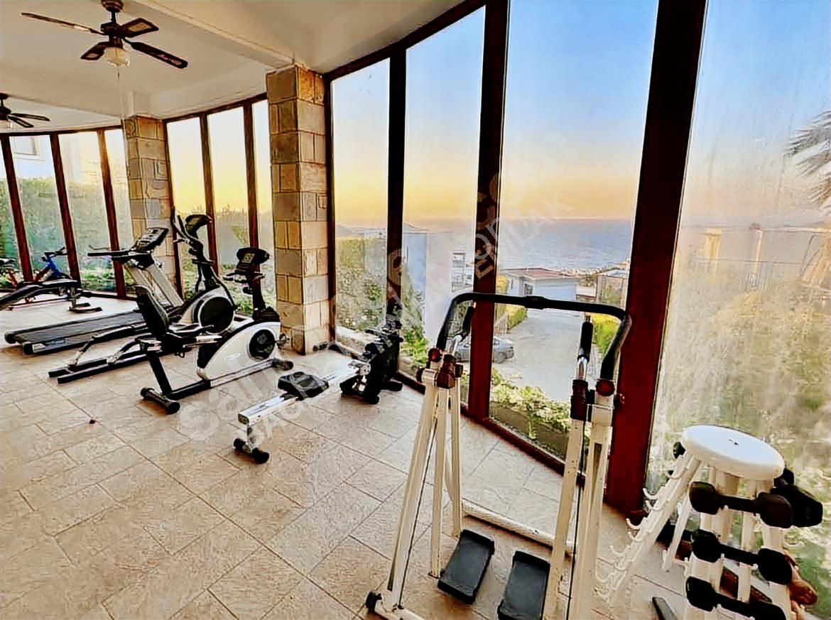 Bodrum Gümüşlük Yalıkavak Geniş Bahçeli Havuz Projeli Köşe Villa - Görsel 23