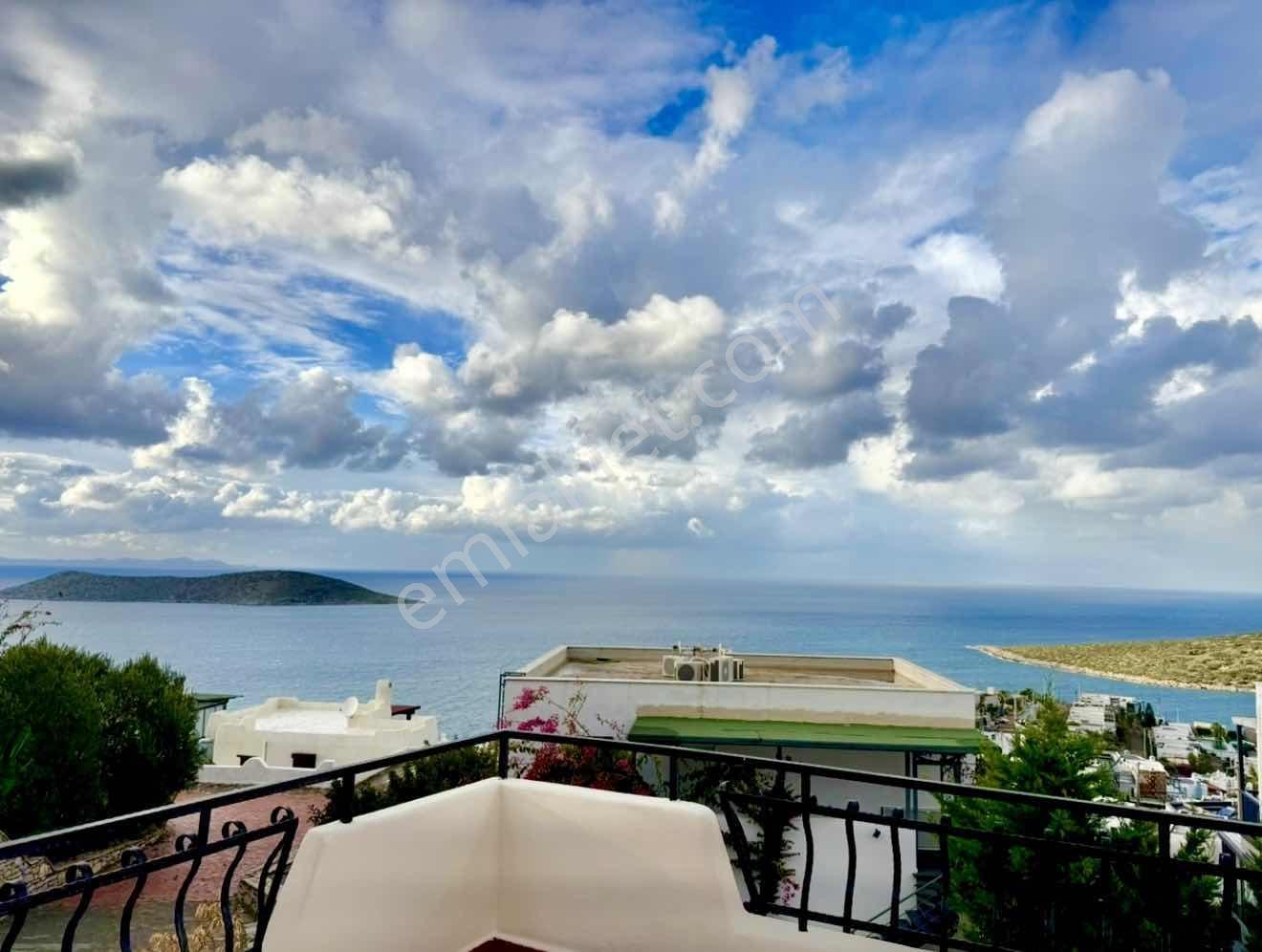 Bodrum Gümüşlük Yalıkavak Manzaralı Geniş Bahçeli Köşe Villa - Görsel 24