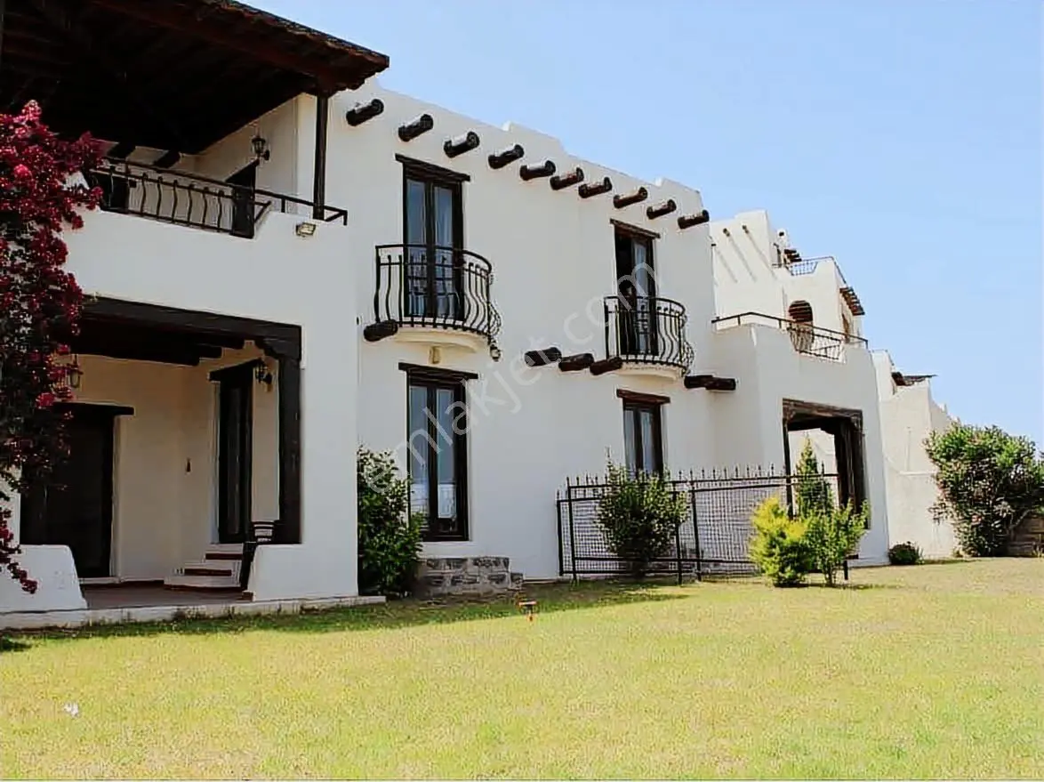 Bodrum Gümüşlük Yalıkavak Manzaralı Geniş Bahçeli Köşe Villa - Görsel 7