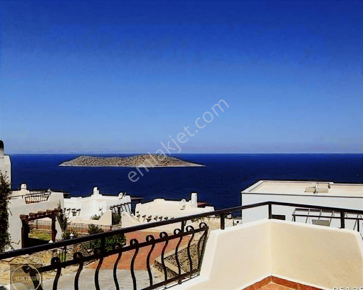 Bodrum Gümüşlük Yalıkavak Manzaralı Geniş Bahçeli Köşe Villa - Görsel 18