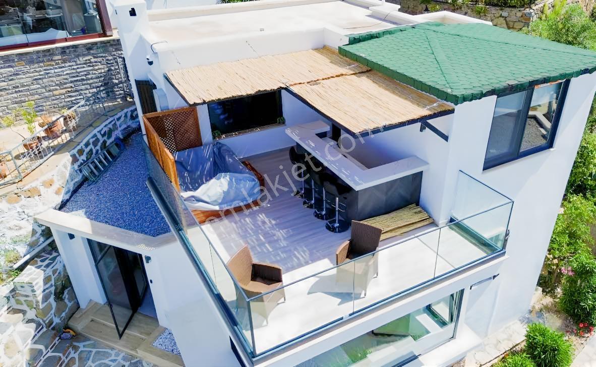 Gümüşlük Yalıkavak Özel Plajlı İmanzaralı Köşe Villa - Görsel 22