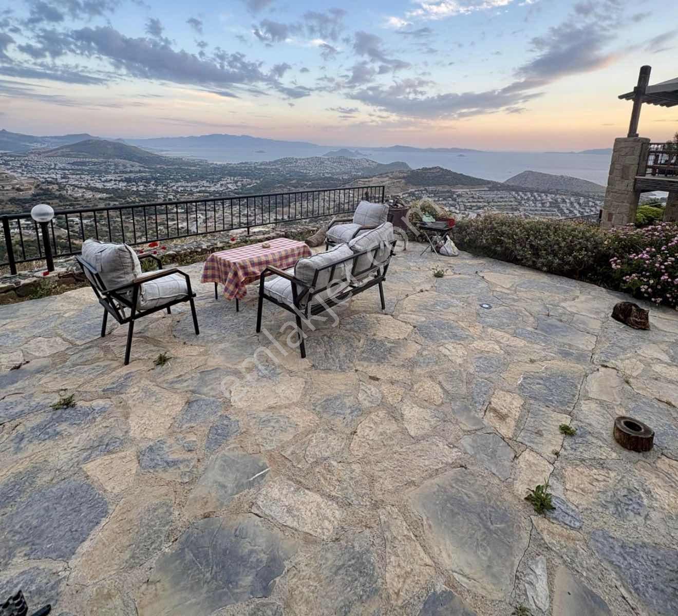 Gümüşlük Yalıkavak Eşsiz Deniz Manzaralı Bahçekatı - Görsel 11