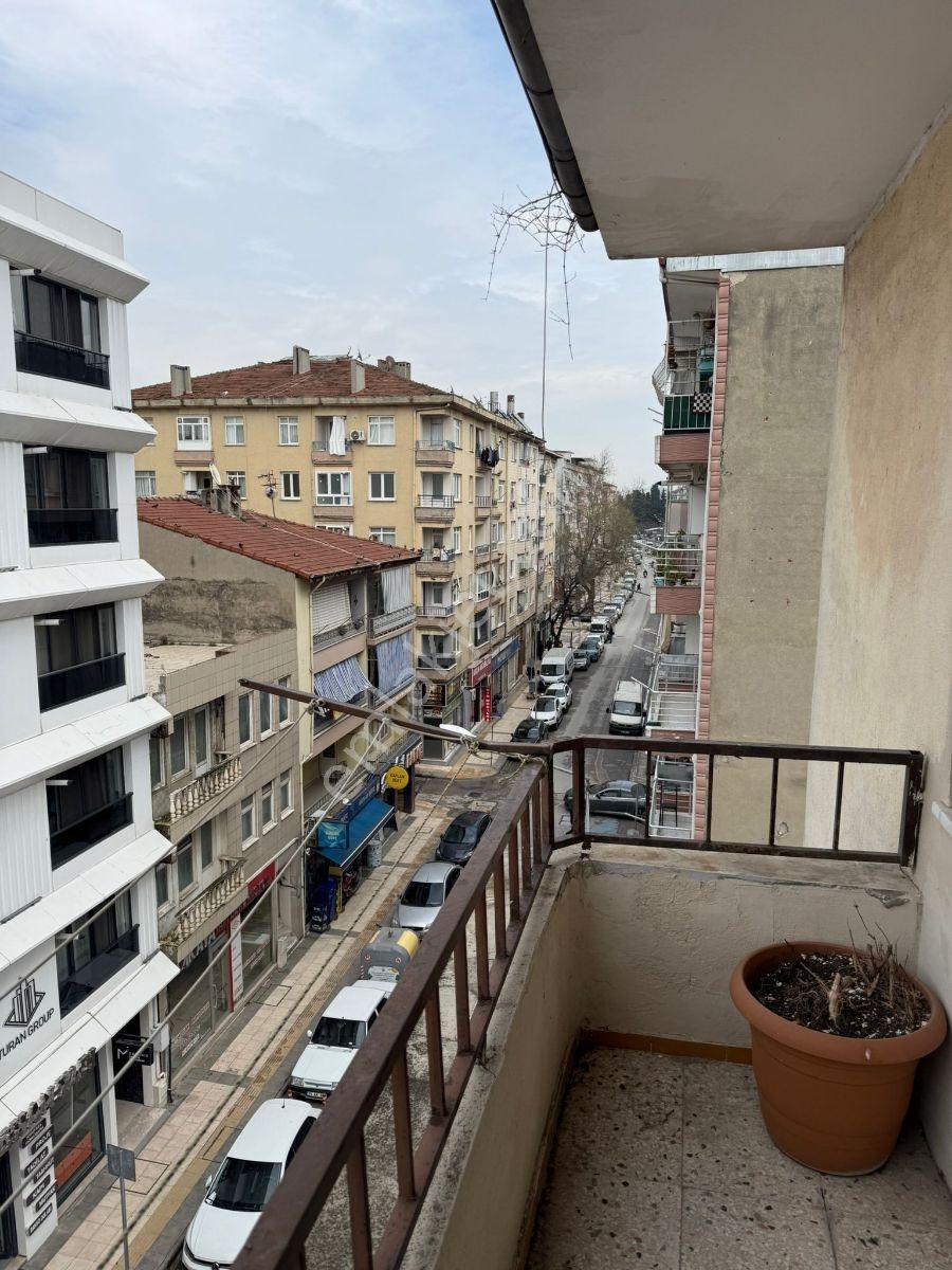 Mimar Sinan Caddesinde Satılık Eşyalı 2+1 Daire - Görsel 15
