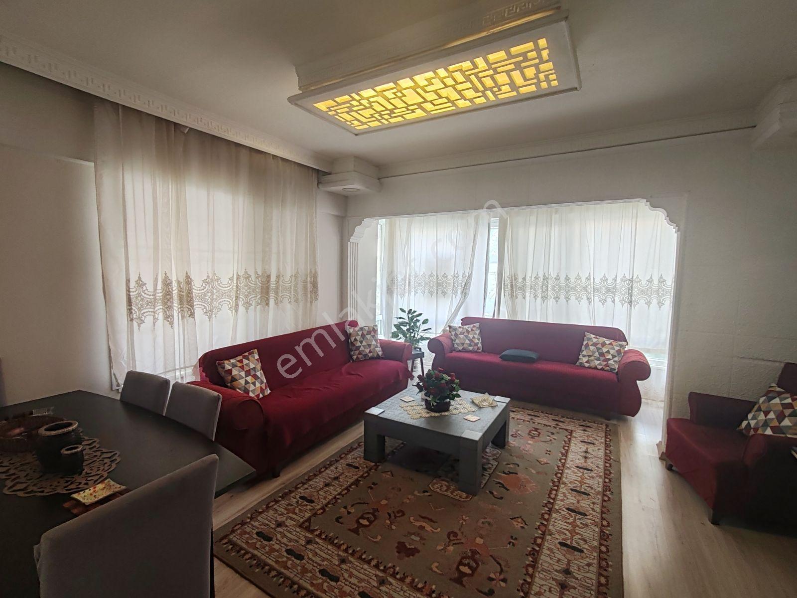 Bahçelievlerde Fatih Caddesine Yakın 2+1 Eşyalı Kiralık Daire