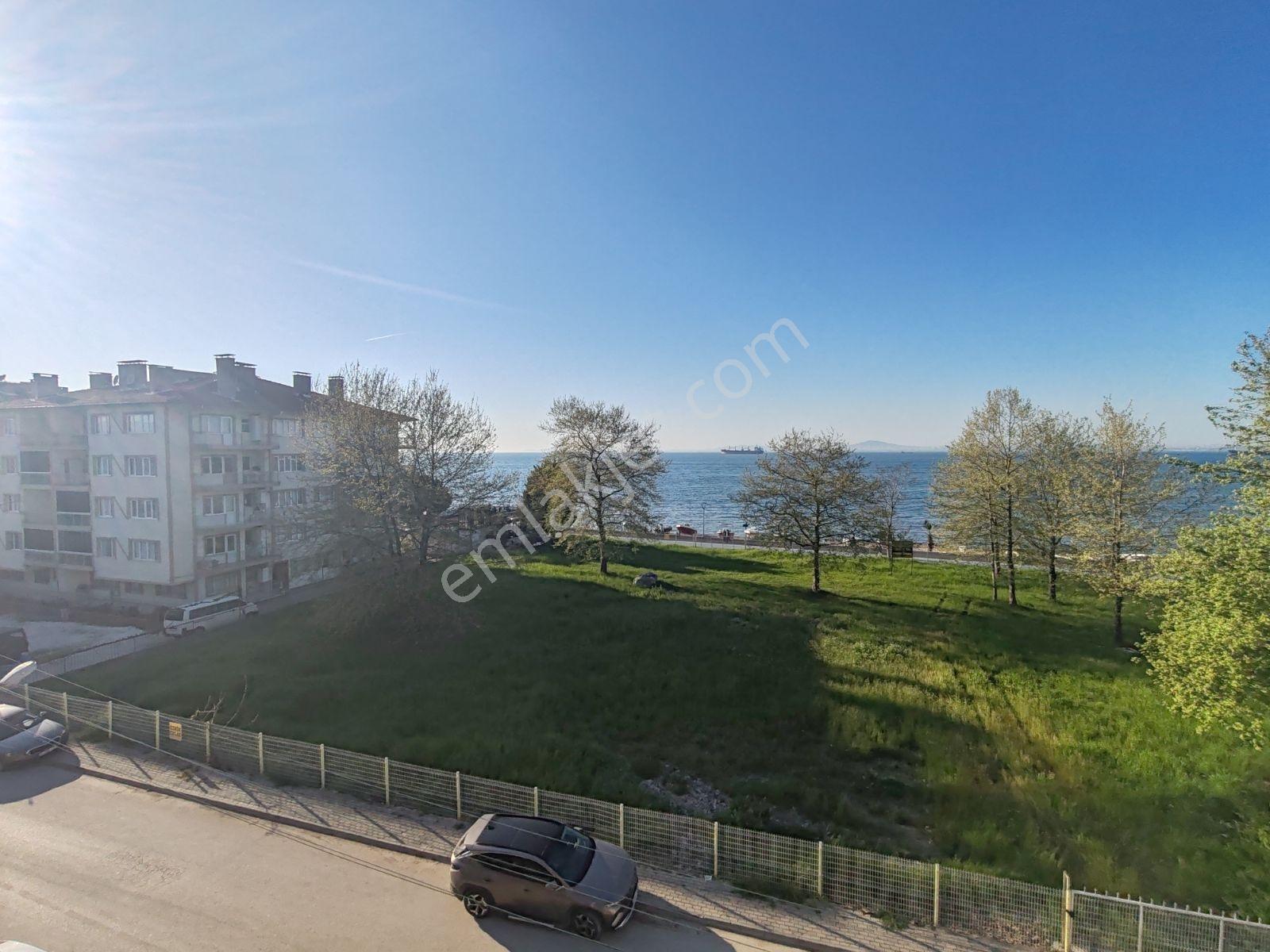 Çiftlikköy Sahil Mahallesinde Kiralık Eşyalı 3+1 Denize Sıfır - Görsel 8