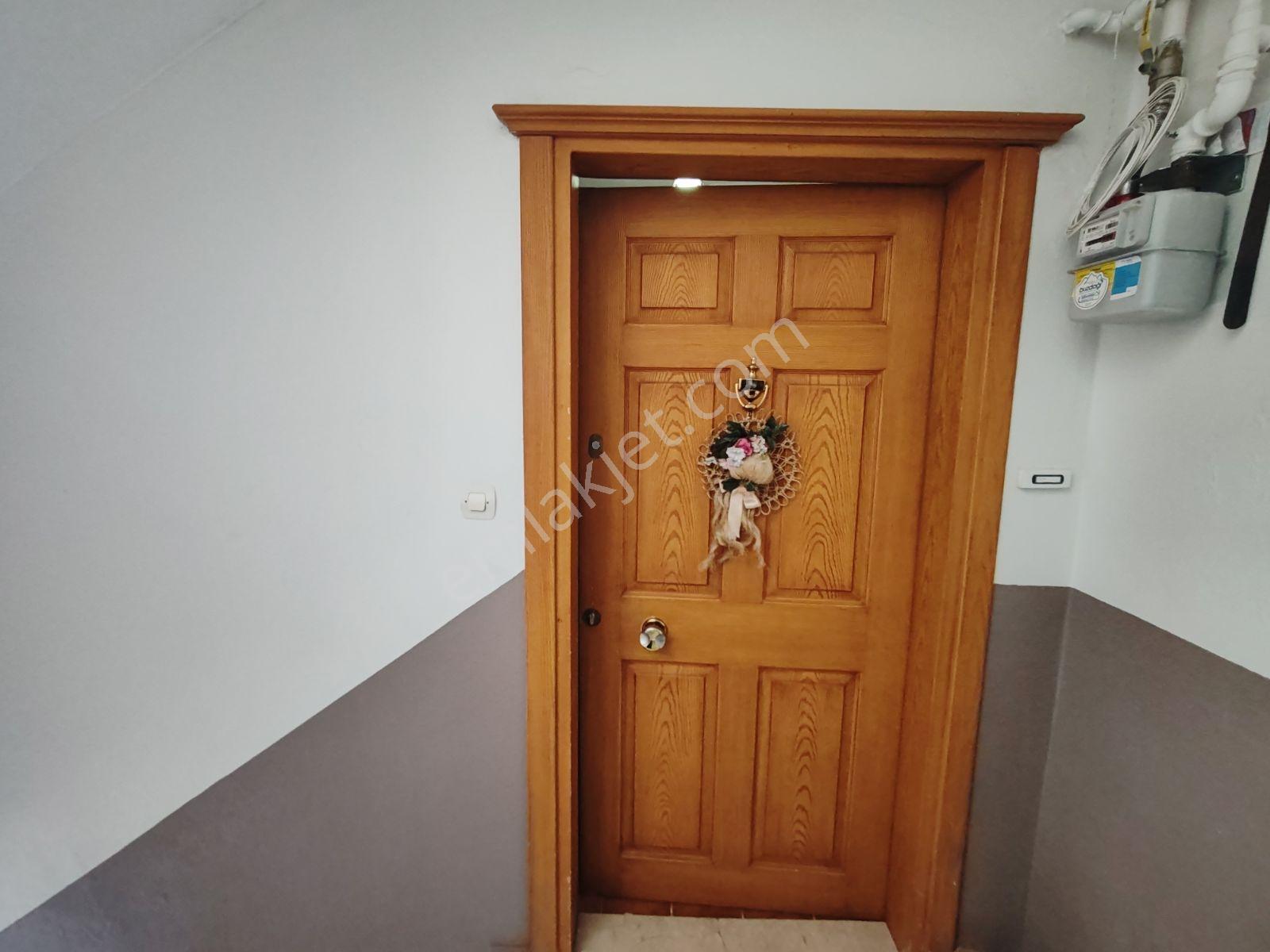 Çiftlikköy Sahil Mahallesinde Kiralık Eşyalı 3+1 Denize Sıfır - Görsel 32