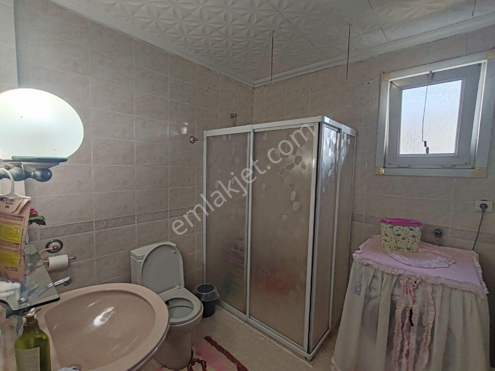 Çiftlikköy Sahil Mahallesinde Kiralık Eşyalı 3+1 Denize Sıfır - Görsel 9