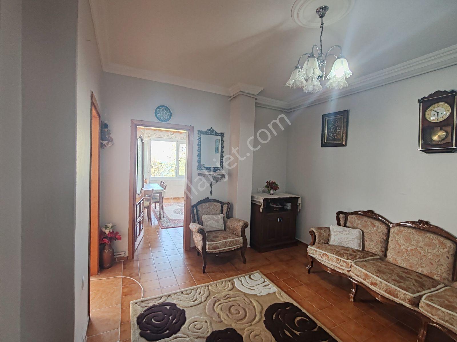Çiftlikköy Sahil Mahallesinde Kiralık Eşyalı 3+1 Denize Sıfır - Görsel 4