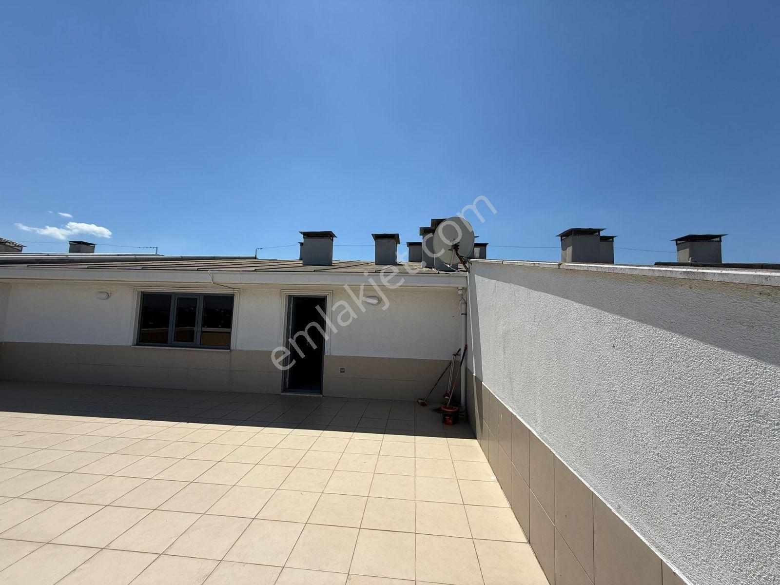 Yalovanın En Prestijli Sitesinde Eşsiz Deniz Manzaralı 4+1 Lüks - Görsel 39