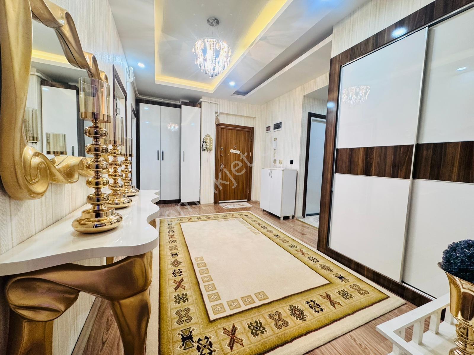 Makro Life Gayrimenkul'den Anemon Otel Yanında Çok Fırsat Bir 4+1 Satılık Daire - Görsel 16