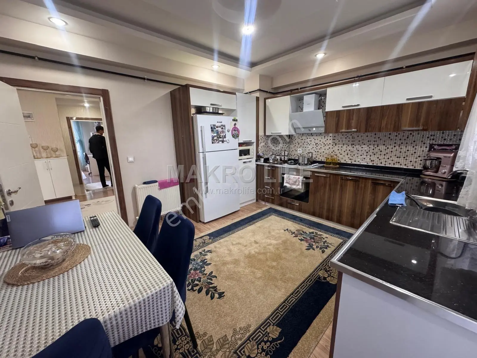 Makro Life Gayrimenkul'den Anemon Otel Yanında Pırıl Pırıl 4+1 Satılık Daire - Görsel 5
