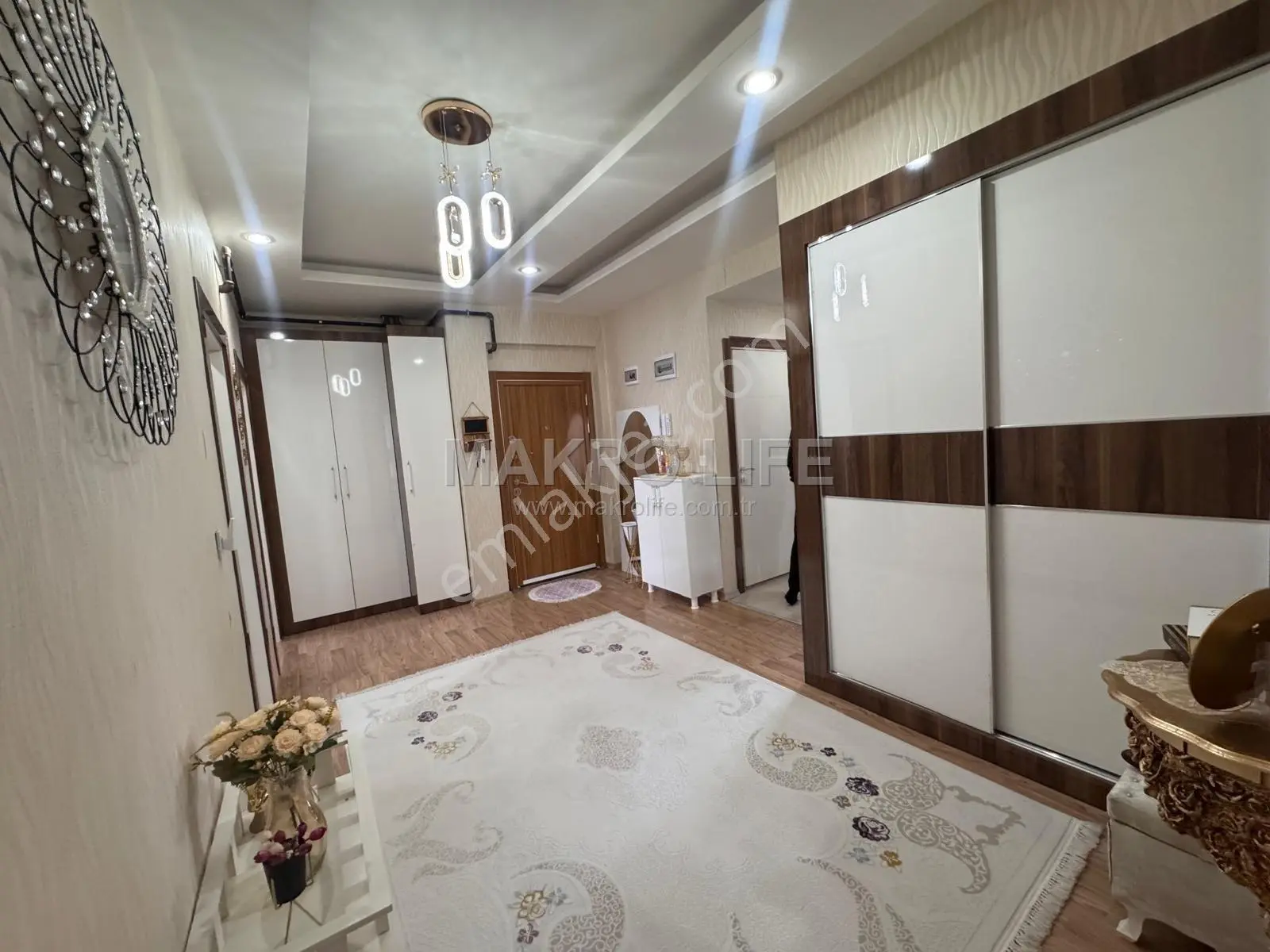 Makro Life Gayrimenkul'den Anemon Otel Yanında Pırıl Pırıl 4+1 Satılık Daire - Görsel 2