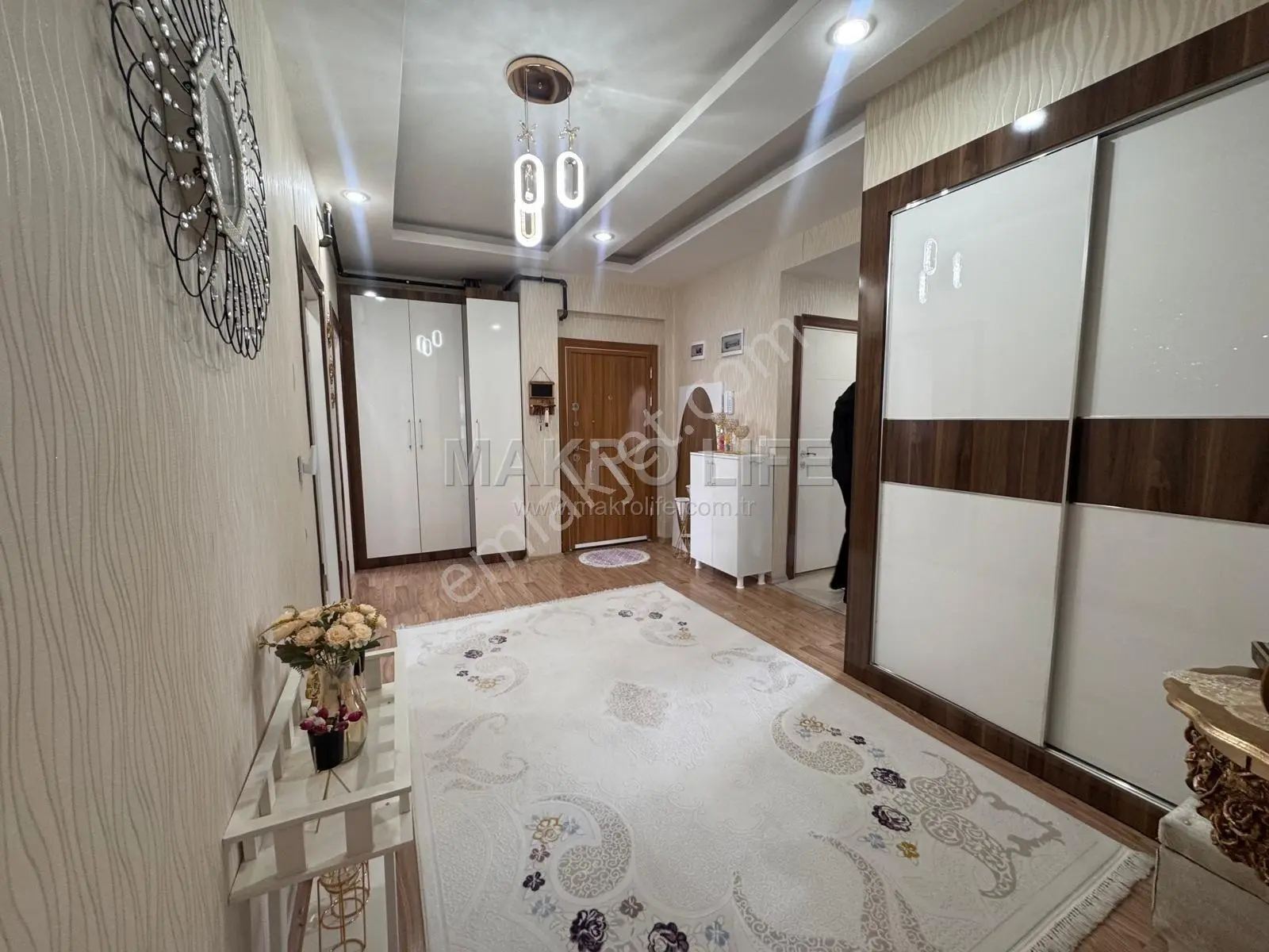 Makro Life Gayrimenkul'den Anemon Otel Yanında Pırıl Pırıl 4+1 Satılık Daire - Görsel 4