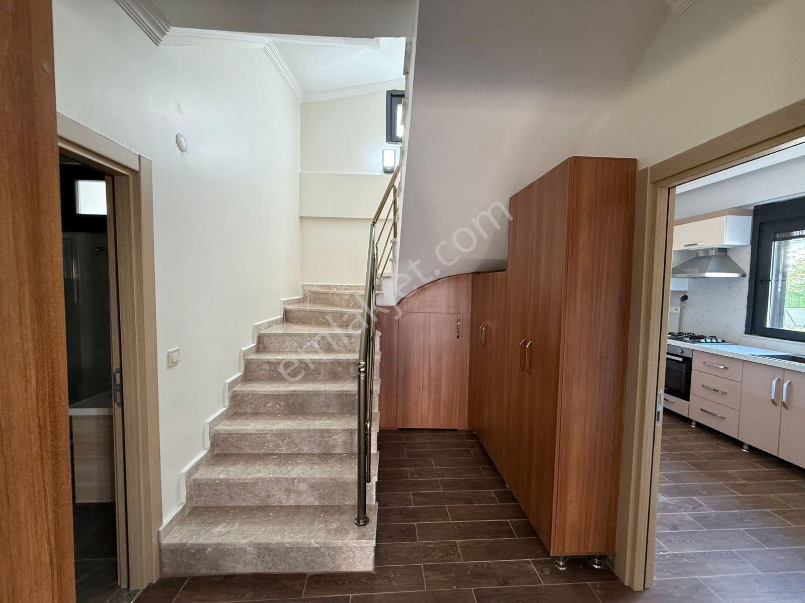 Kaytazderede Sahile Yürüme Mesafesinde 5+1 Satılık Villa - Görsel 31