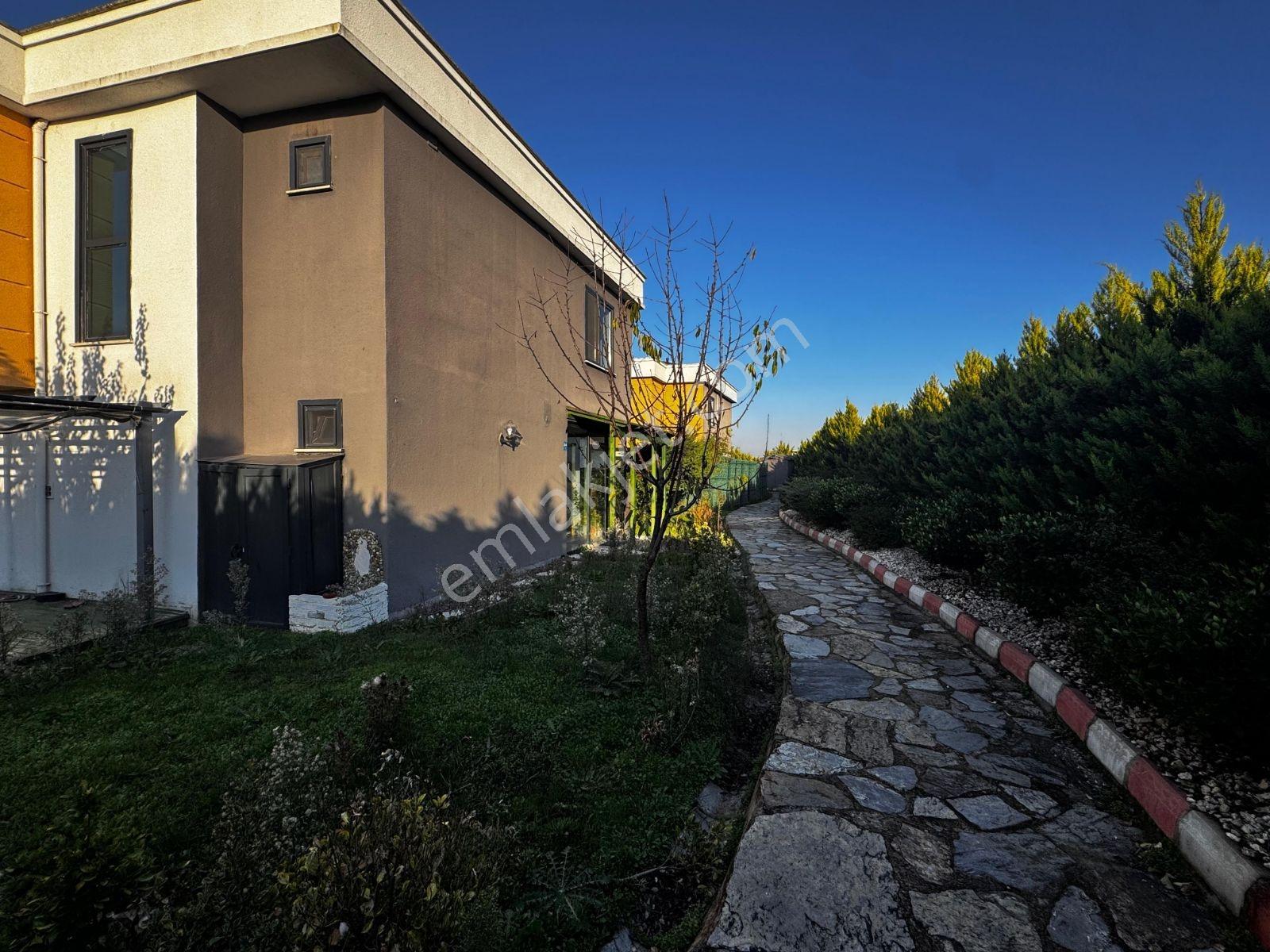 Çerkezköy'ün En Prestijli Sitelerinden Birinde Kiralık 3+1 Villa - Görsel 18