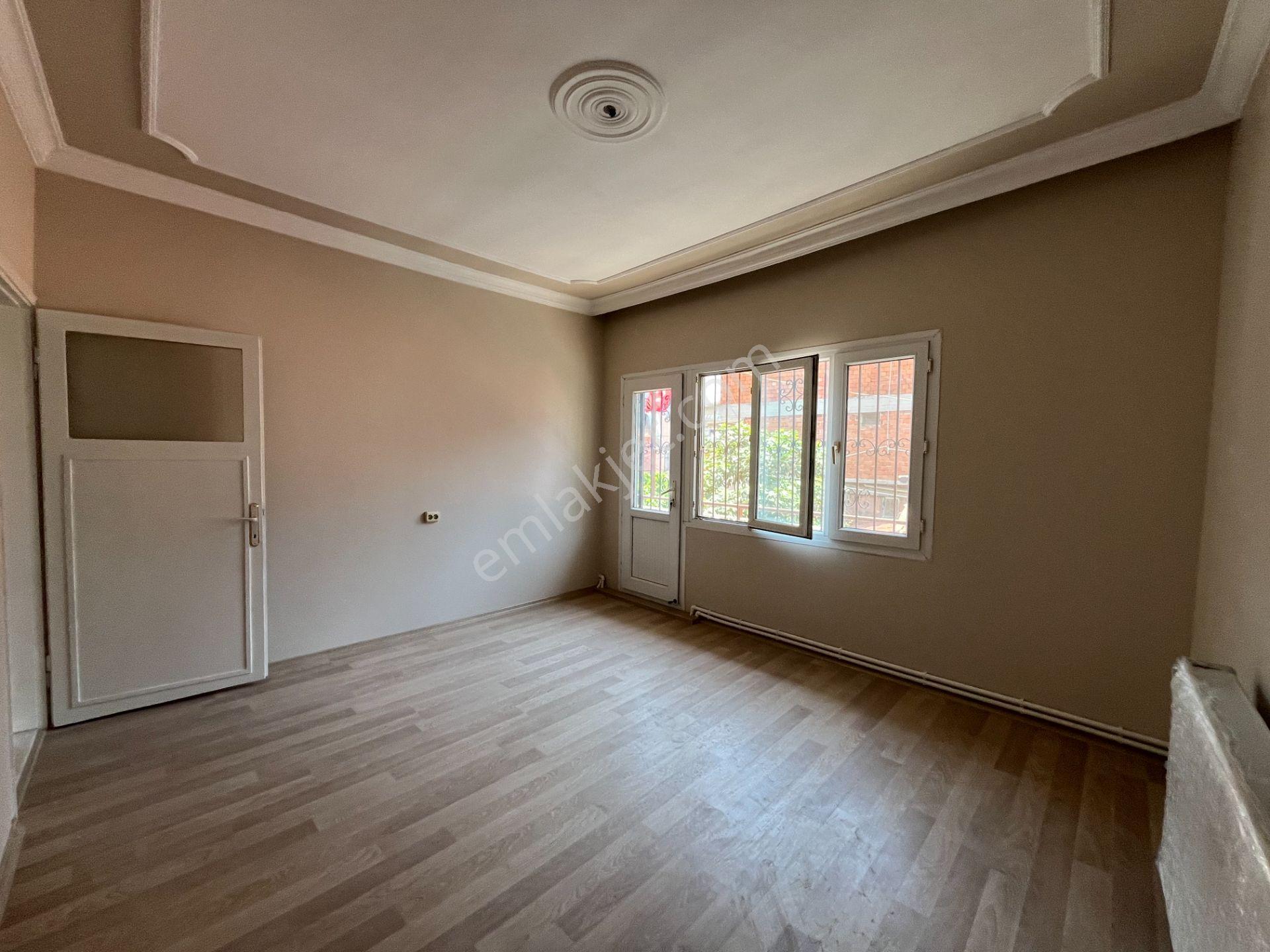 Gümüşpala Merkezde Doğalgazlı Ve Sağlık Ocağı Yakını 3+1 Kiralık Daire - Görsel 18