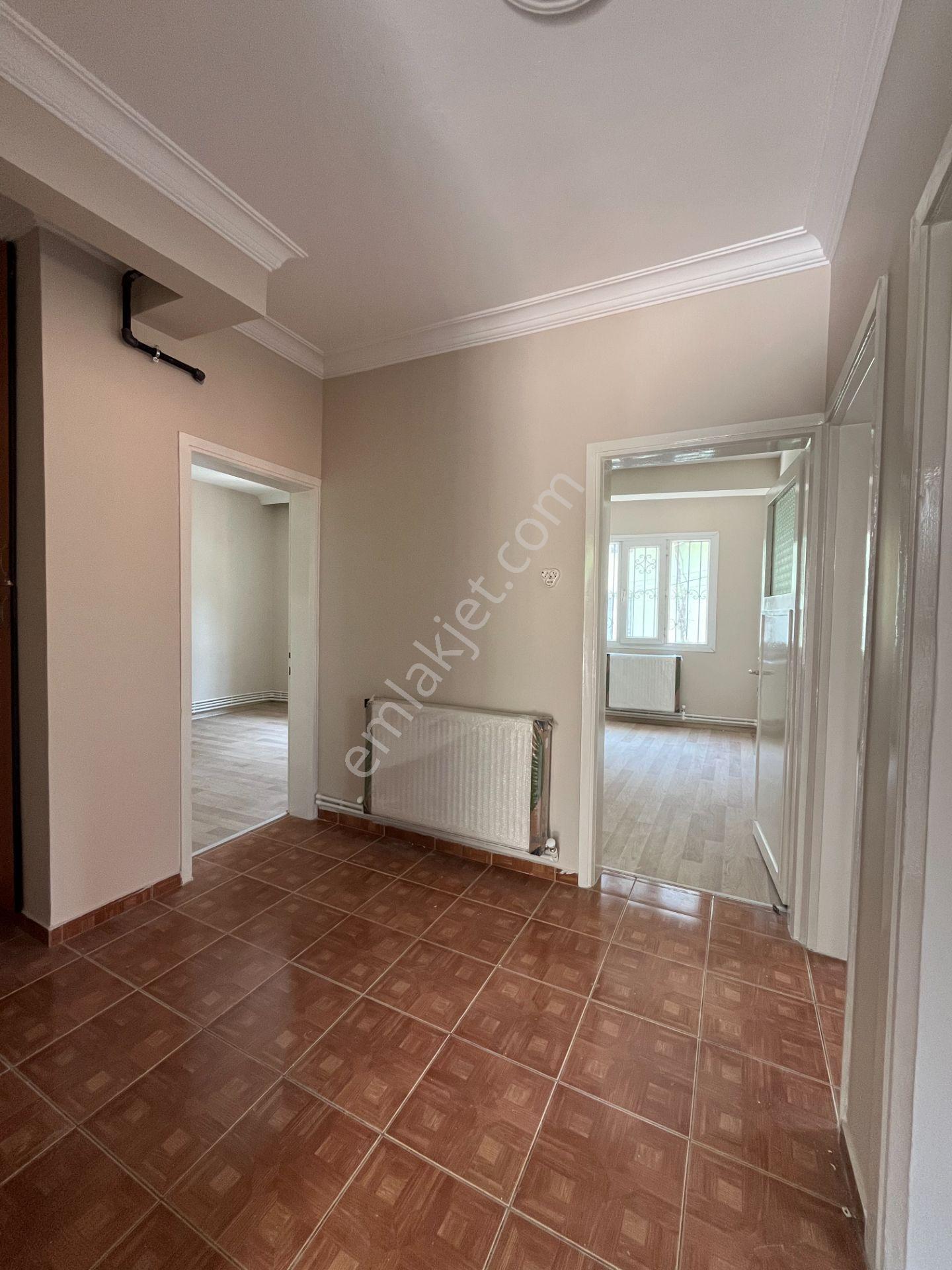 Gümüşpala Merkezde Doğalgazlı Ve Sağlık Ocağı Yakını 3+1 Kiralık Daire - Görsel 23