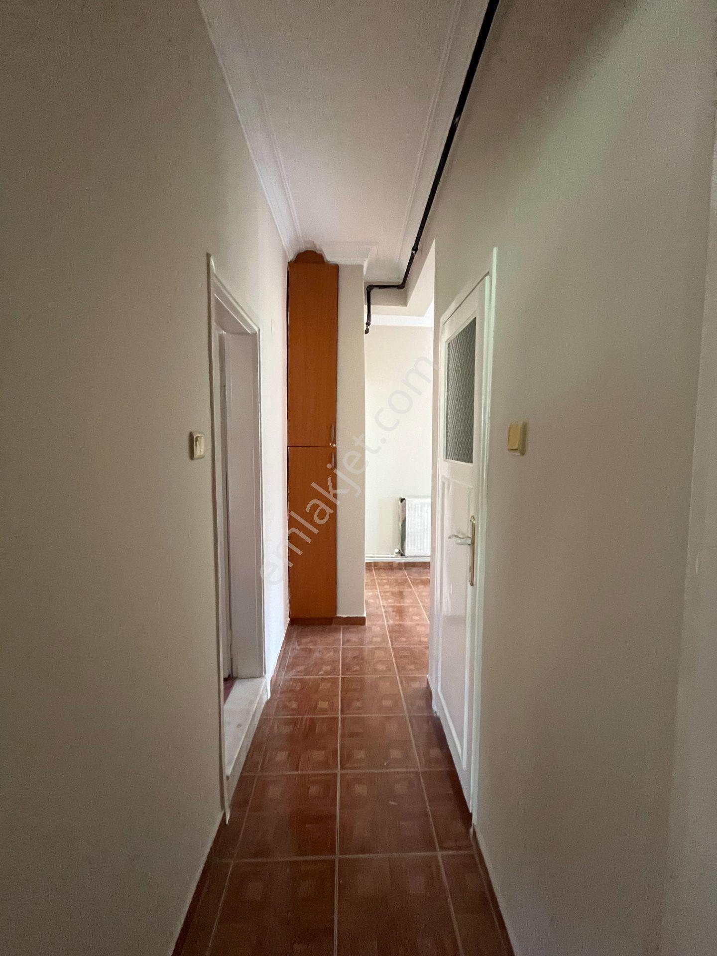 Gümüşpala Merkezde Doğalgazlı Ve Sağlık Ocağı Yakını 3+1 Kiralık Daire - Görsel 24