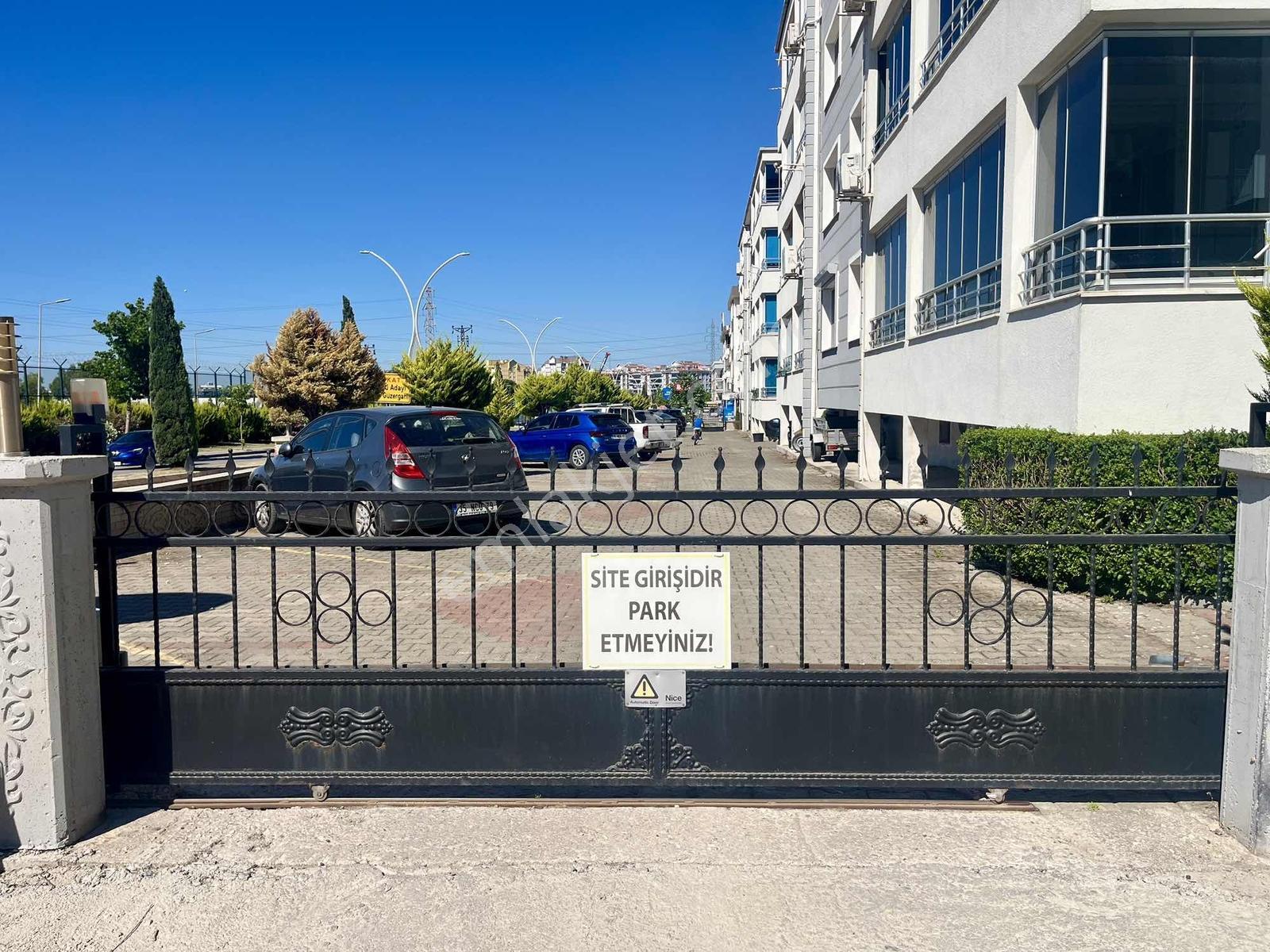 Aliağa Siteler Mah. Eylül Sitesi 3+1 Satılık Daire - Görsel 11
