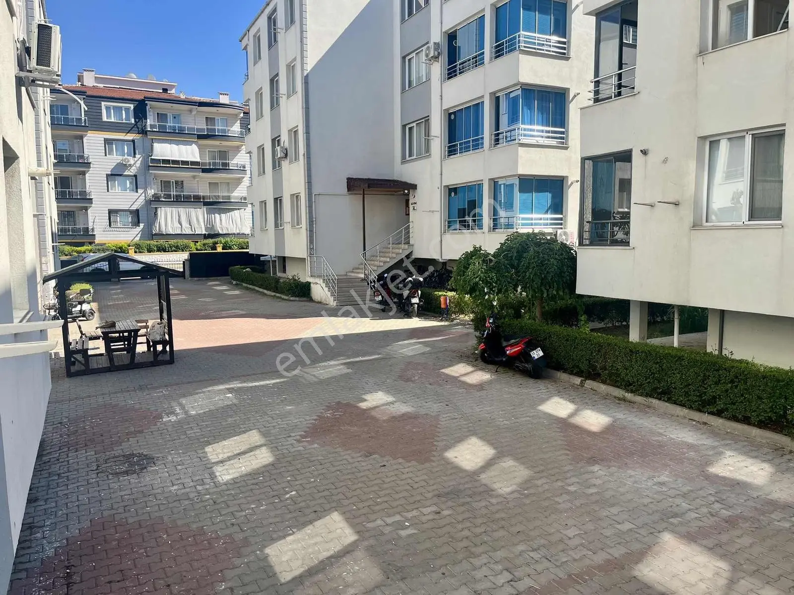 Aliağa Siteler Mah. Eylül Sitesi 3+1 Satılık Daire - Görsel 4