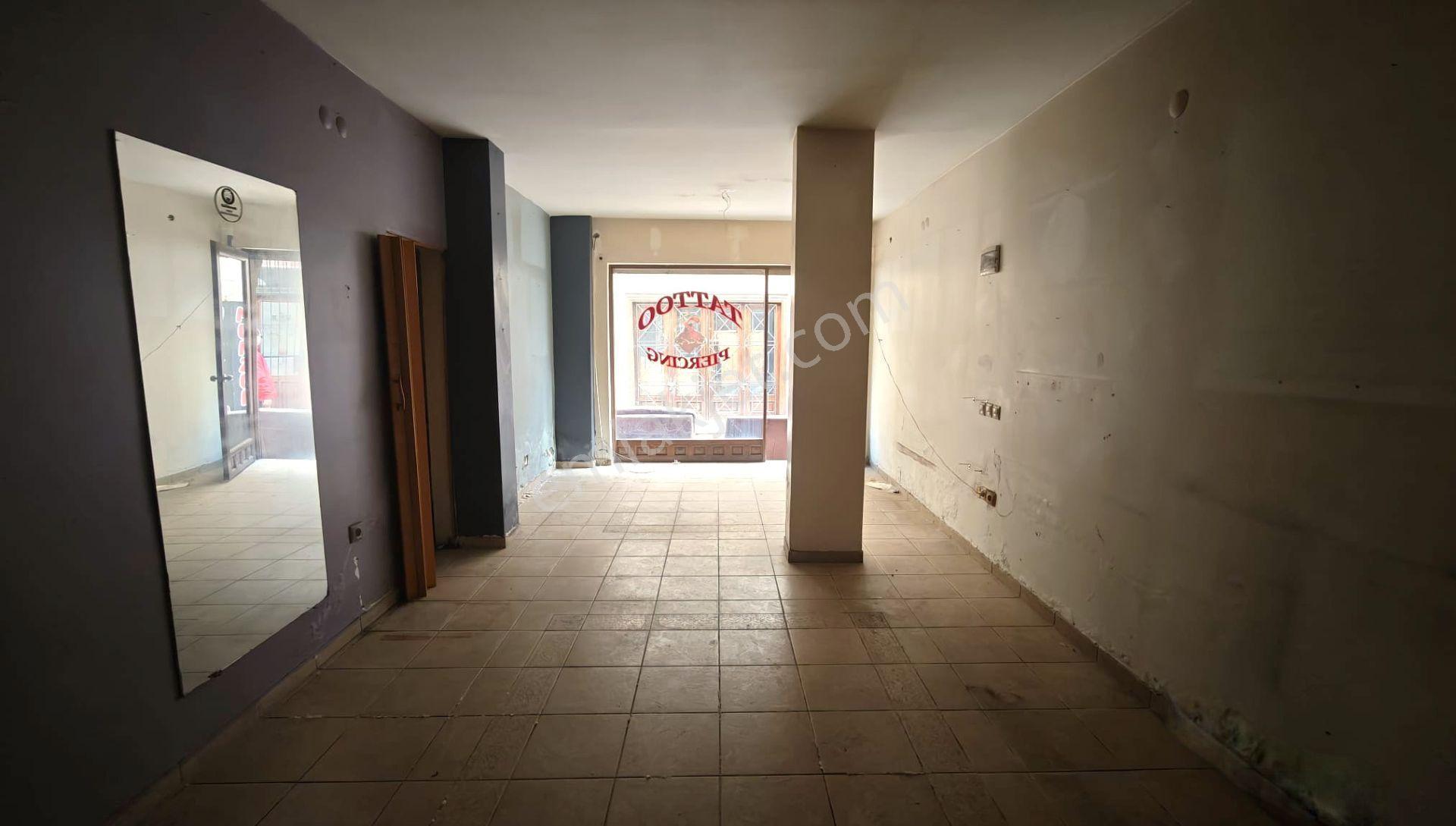 Kuşadası Kaleiçi Kiralık İş Yeri Dükkan Mağaza - Görsel 5