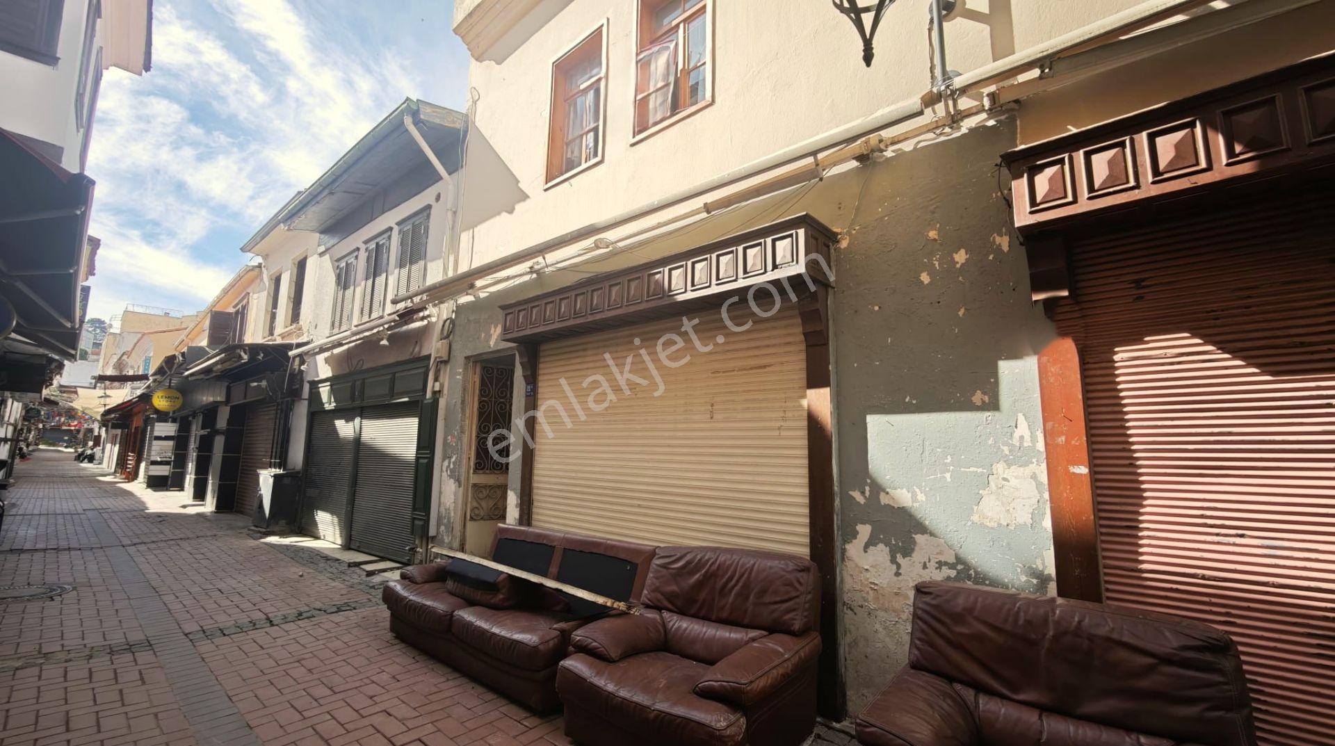 Kuşadası Kaleiçi Kiralık İş Yeri Dükkan Mağaza - Görsel 4