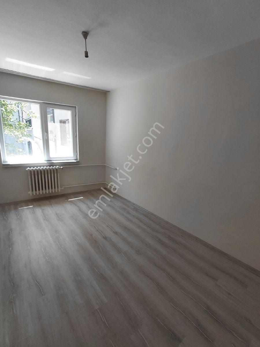 Kaymen Emlak Satılık Yenidoğan 3+1 120 M2 1. Kat Çift Balkon - Görsel 8