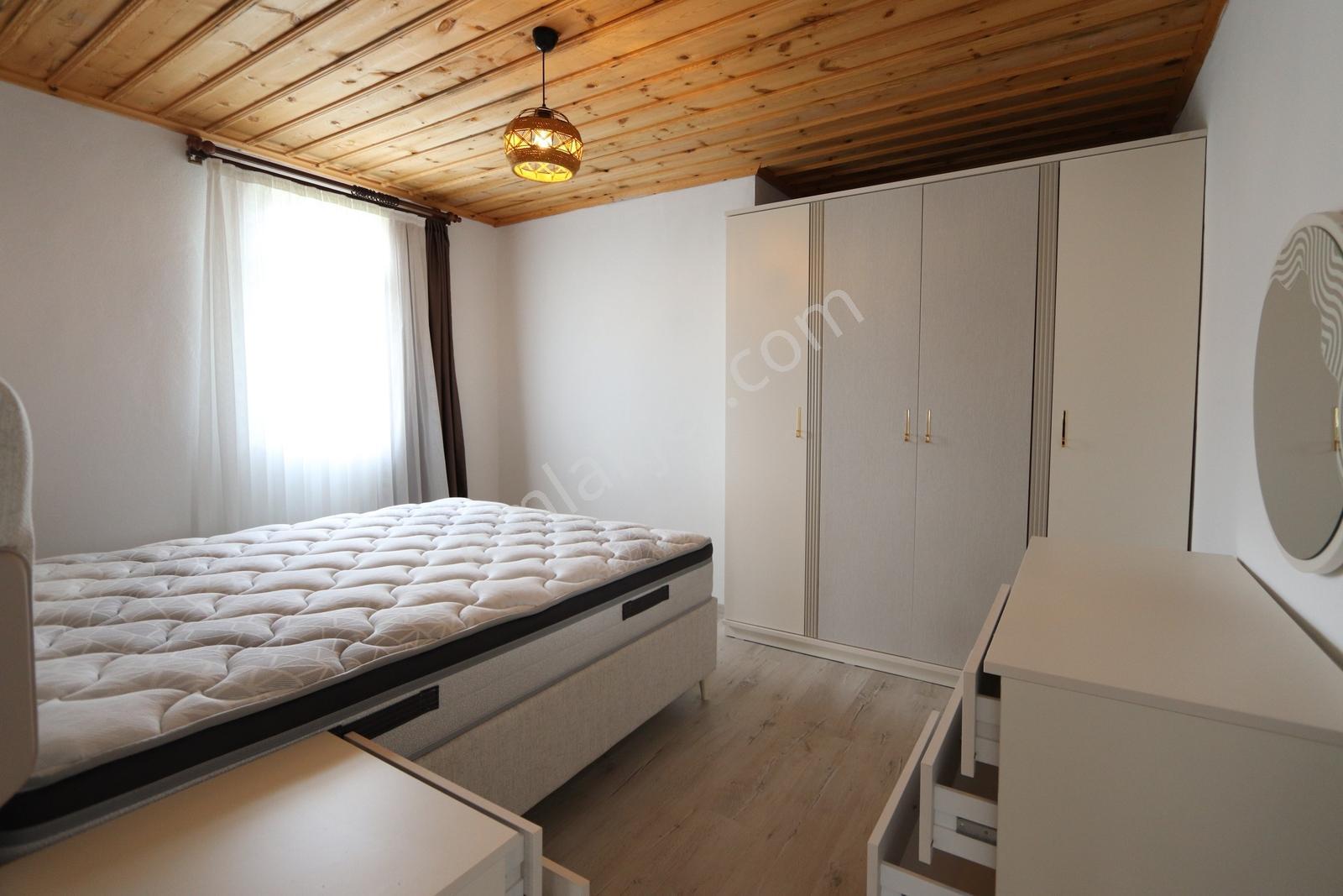 Beypazarı Karaşar Göl Manzaralı - Şömineli 2+1 Villa - Görsel 7