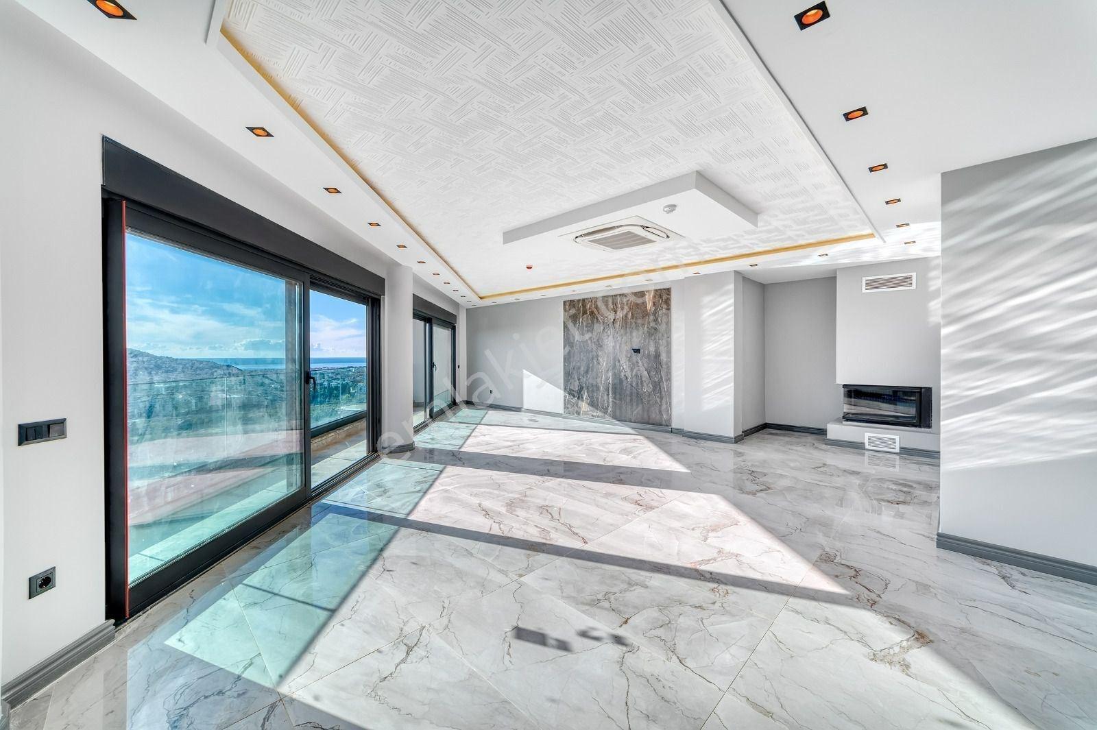 Alanya / Cikcilli’de Panoramik Manzaralı 5+2 Lüks Müstakil Villa - Görsel 3