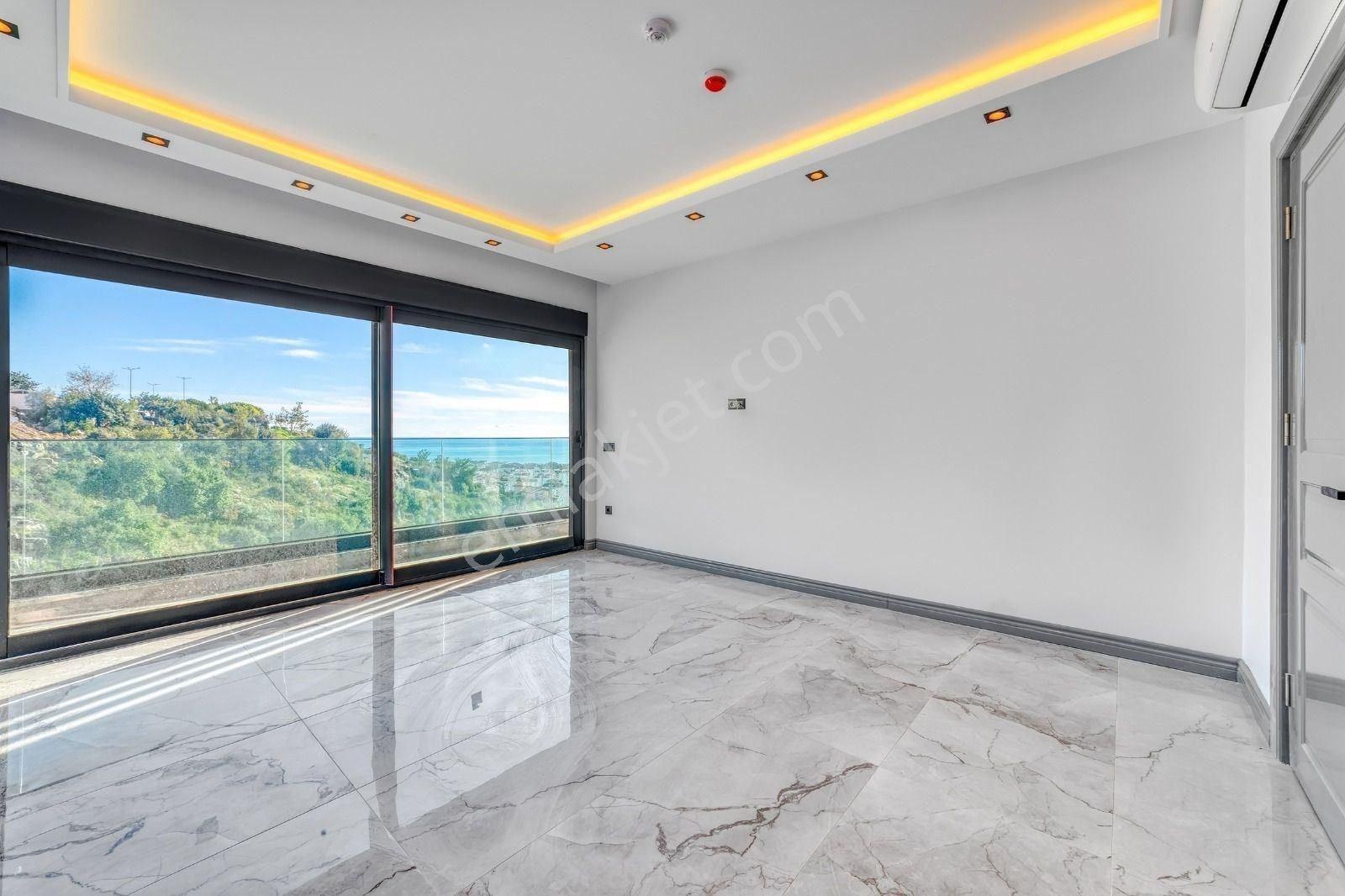 Alanya / Cikcilli’de Panoramik Manzaralı 5+2 Lüks Müstakil Villa - Görsel 16