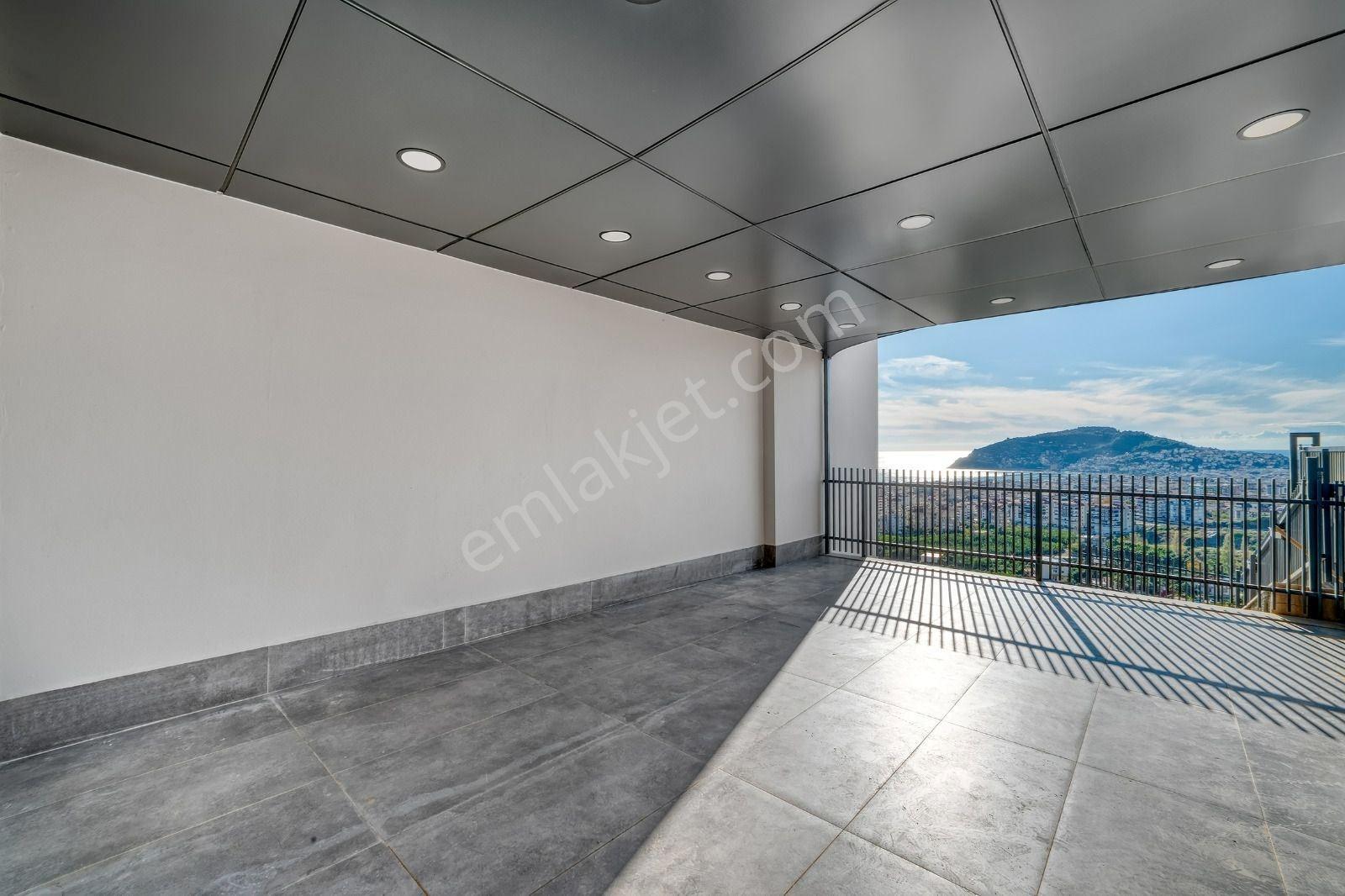 Alanya / Cikcilli’de Panoramik Manzaralı 5+2 Lüks Müstakil Villa - Görsel 7