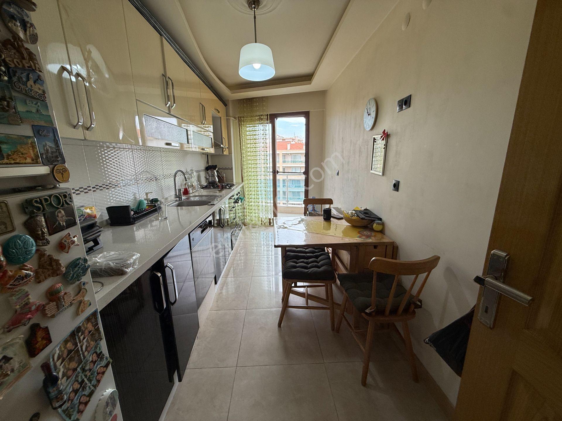 Yalı Mahallesi Satılık 4+1 Teraslı Dubleks Daire - Görsel 13