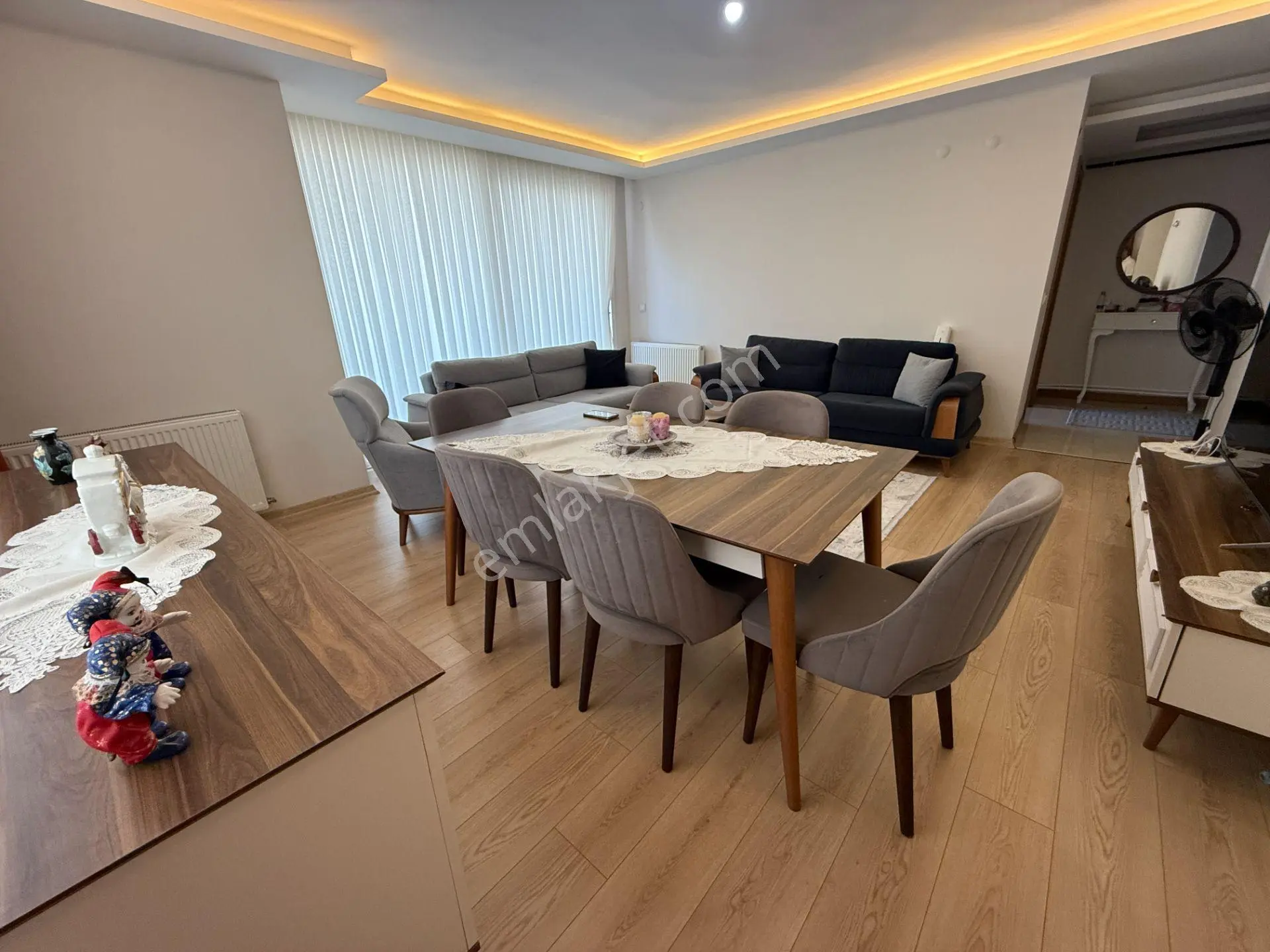Banco Teras Evler Satılık 3+1 Daire Havuzlu Site Geniş Teras - Görsel 3