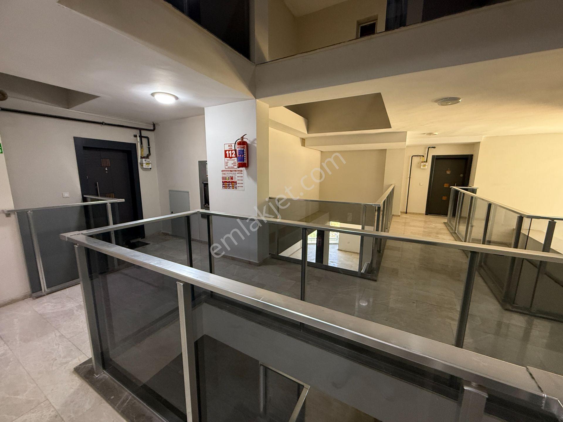 Banco Teras Evler Satılık 3+1 Daire Havuzlu Site Geniş Teras - Görsel 20