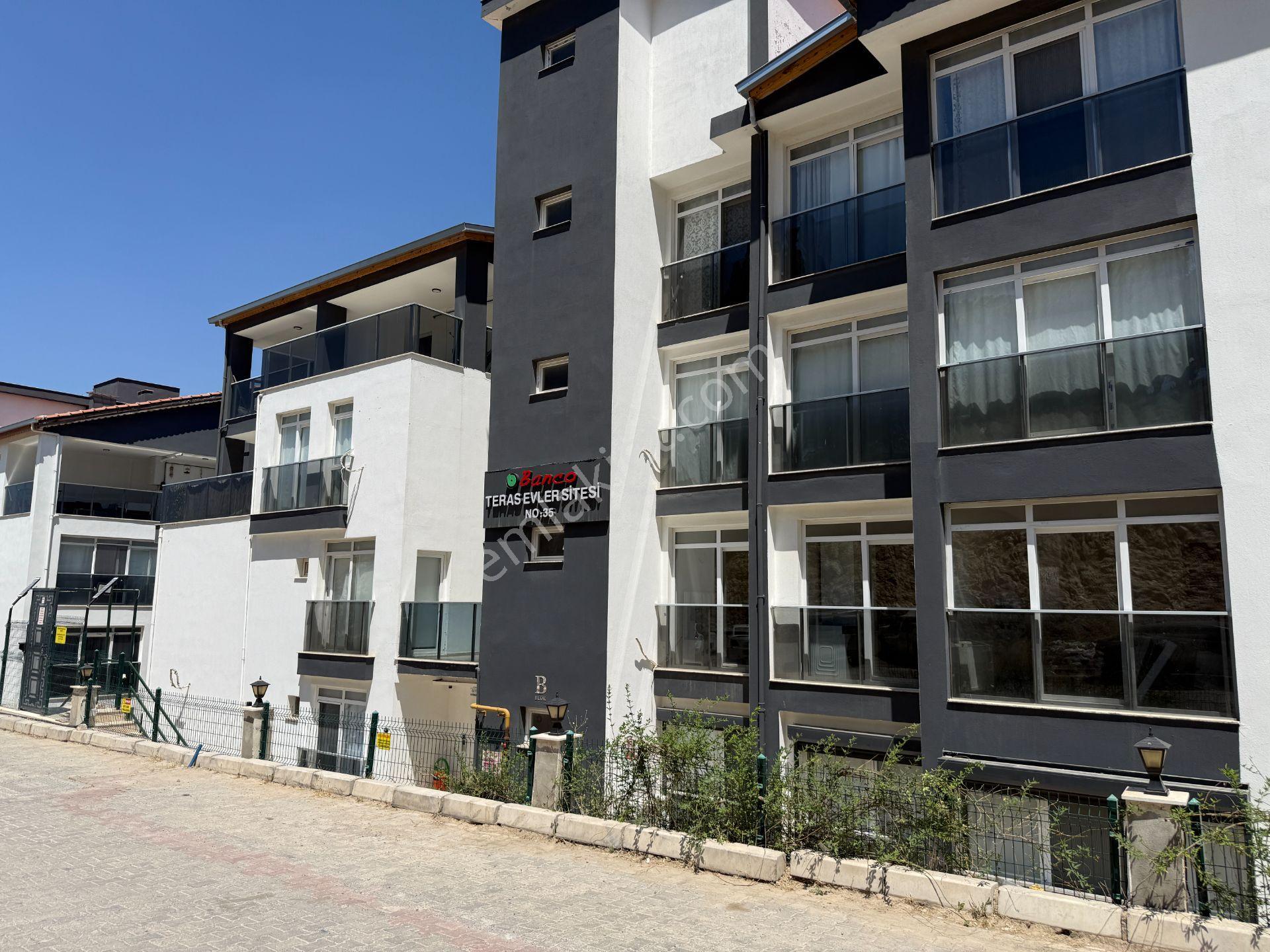 Banco Teras Evler Satılık 3+1 Daire Havuzlu Site Geniş Teras - Görsel 27