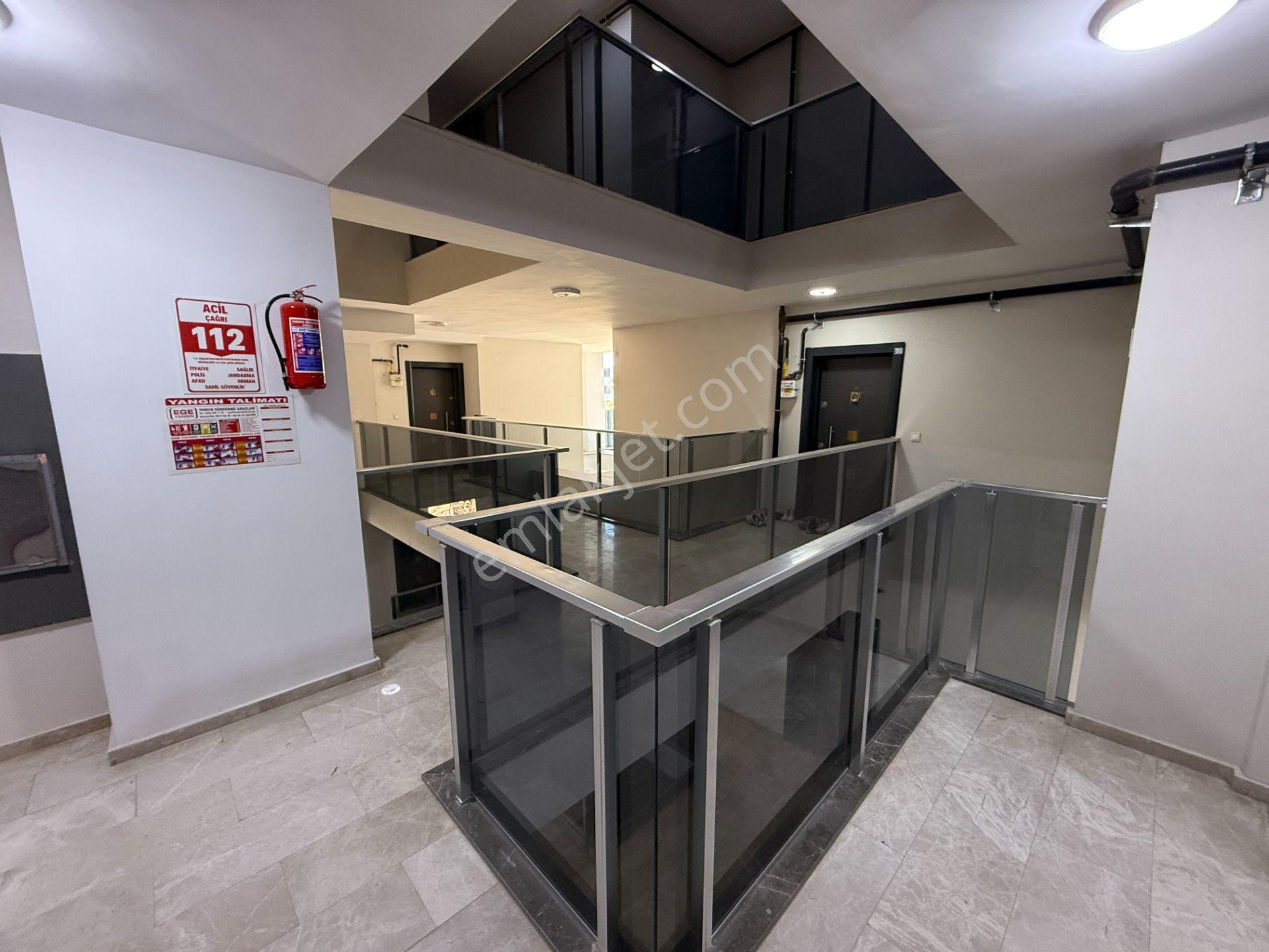 Banco Teras Evler Satılık 3+1 Daire Havuzlu Site Geniş Teras - Görsel 19