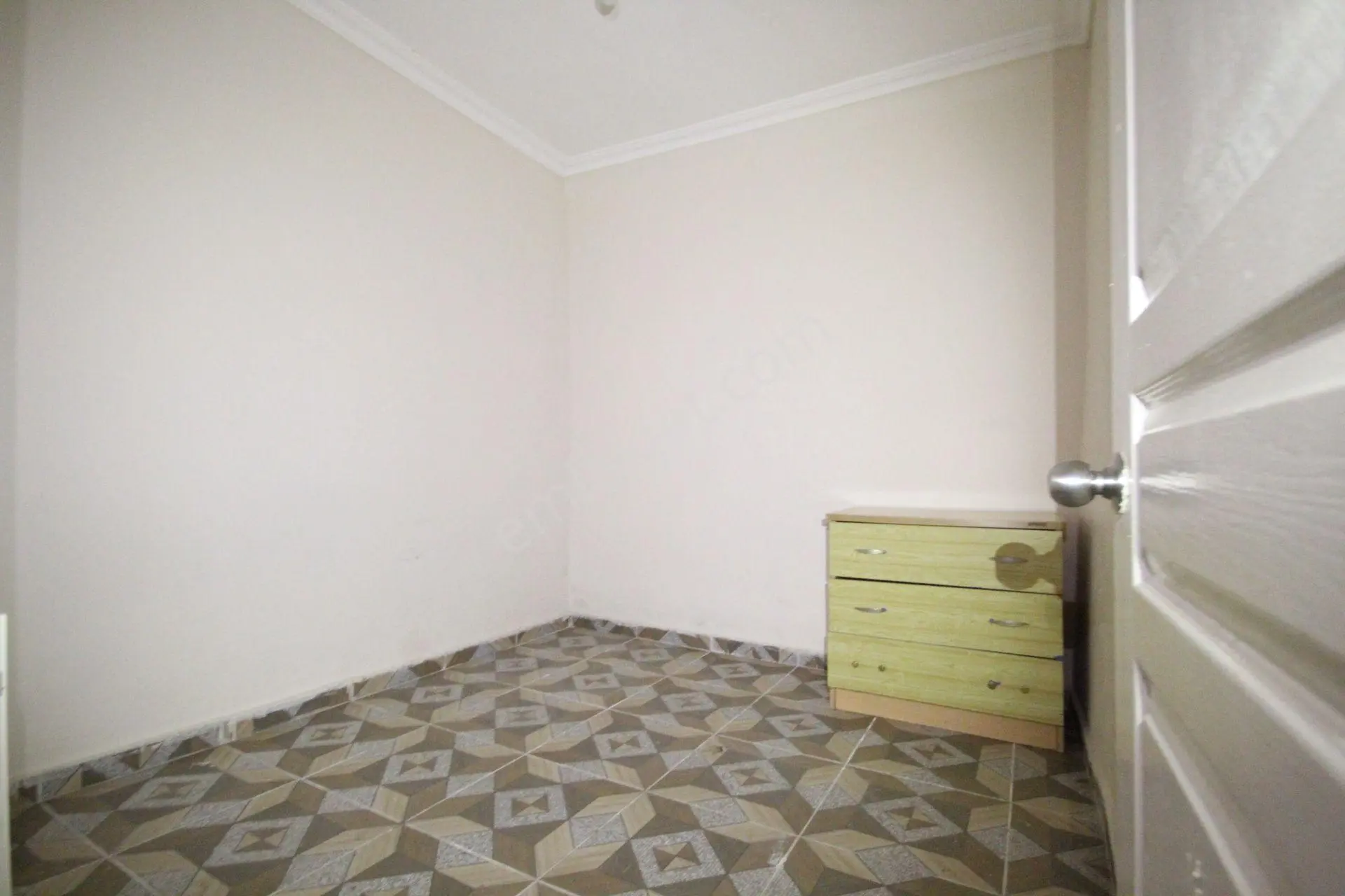 Old City'den E-5 Metrobüse Yakın Bahçe Kullanımlı 2+1 Kiracılı - Görsel 16