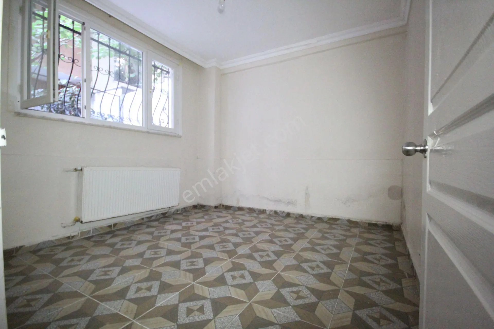 Old City'den E-5 Metrobüse Yakın Bahçe Kullanımlı 2+1 Kiracılı - Görsel 5
