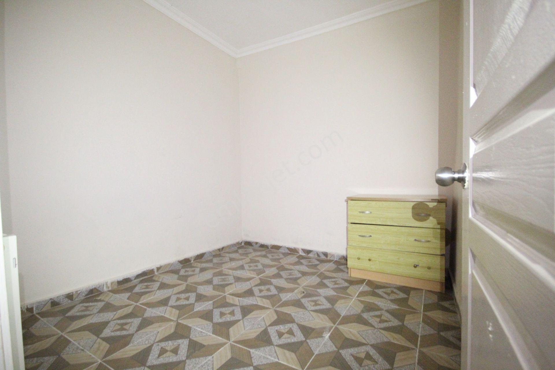 Old City'den E-5 Metrobüse Yakın Bahçe Kullanımlı 2+1 Kiracılı - Görsel 15