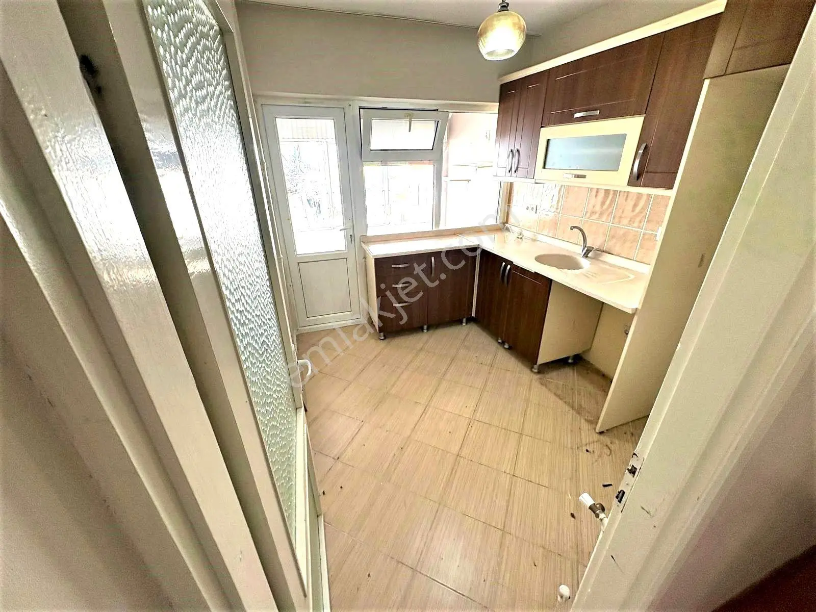 🏡 Referans'tan Akçay'da Merkez'de Denize 250 Metre Ön Cephe Ara Kat 3+1 Daire - Görsel 3