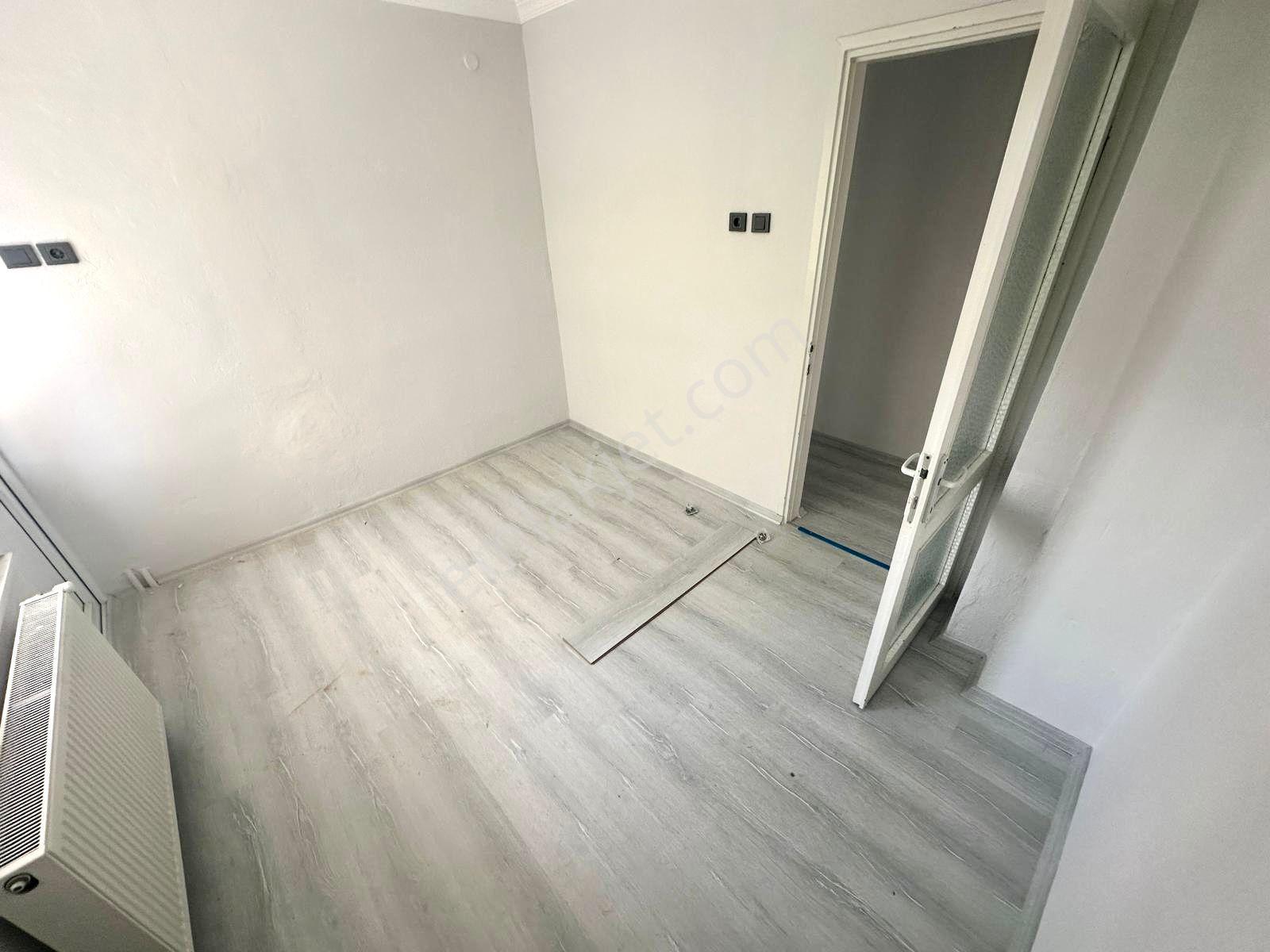 🏡 Referans'tan Akçay'da Merkez'de Denize 250 Metre Ön Cephe Ara Kat 3+1 Daire - Görsel 25