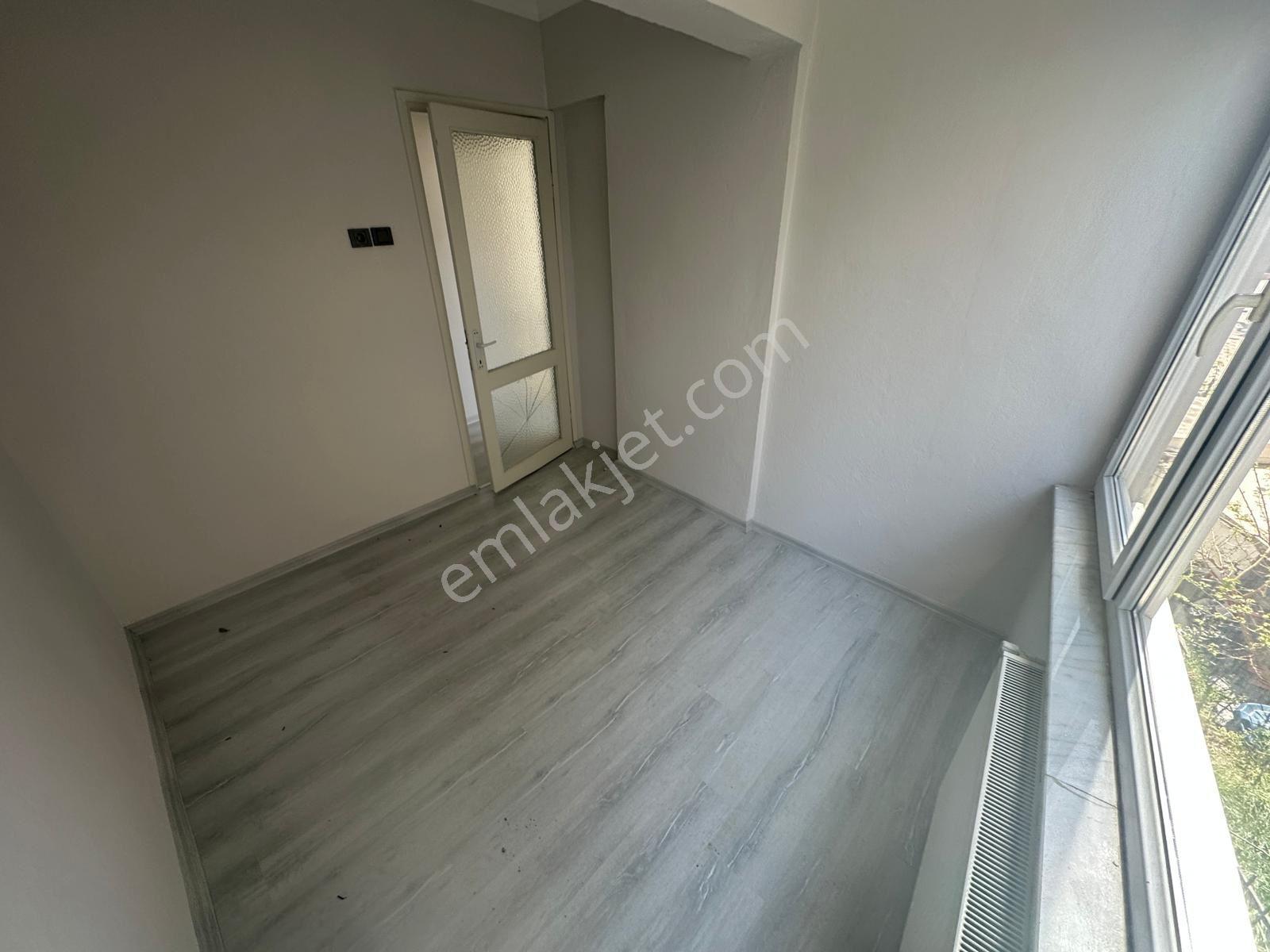 🏡 Referans'tan Akçay'da Merkez'de Denize 250 Metre Ön Cephe Ara Kat 3+1 Daire - Görsel 7