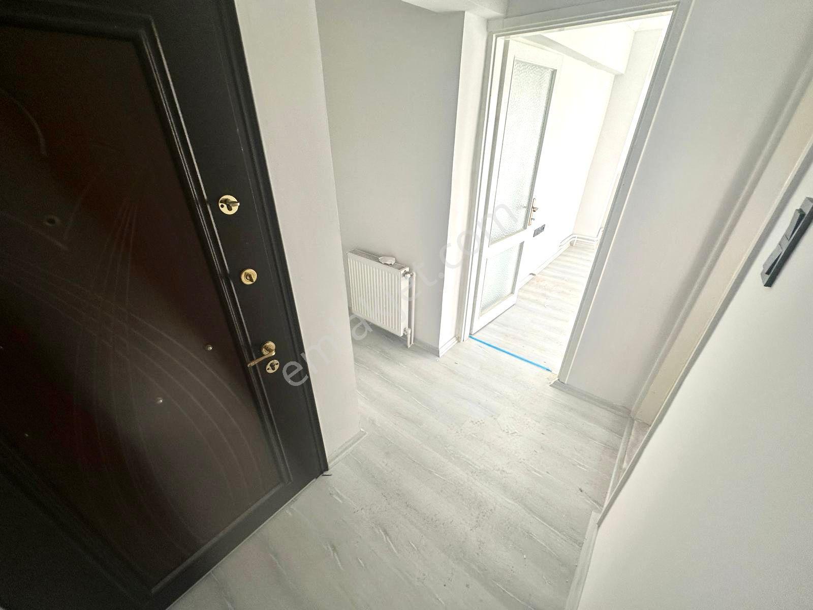 🏡 Referans'tan Akçay'da Merkez'de Denize 250 Metre Ön Cephe Ara Kat 3+1 Daire - Görsel 18