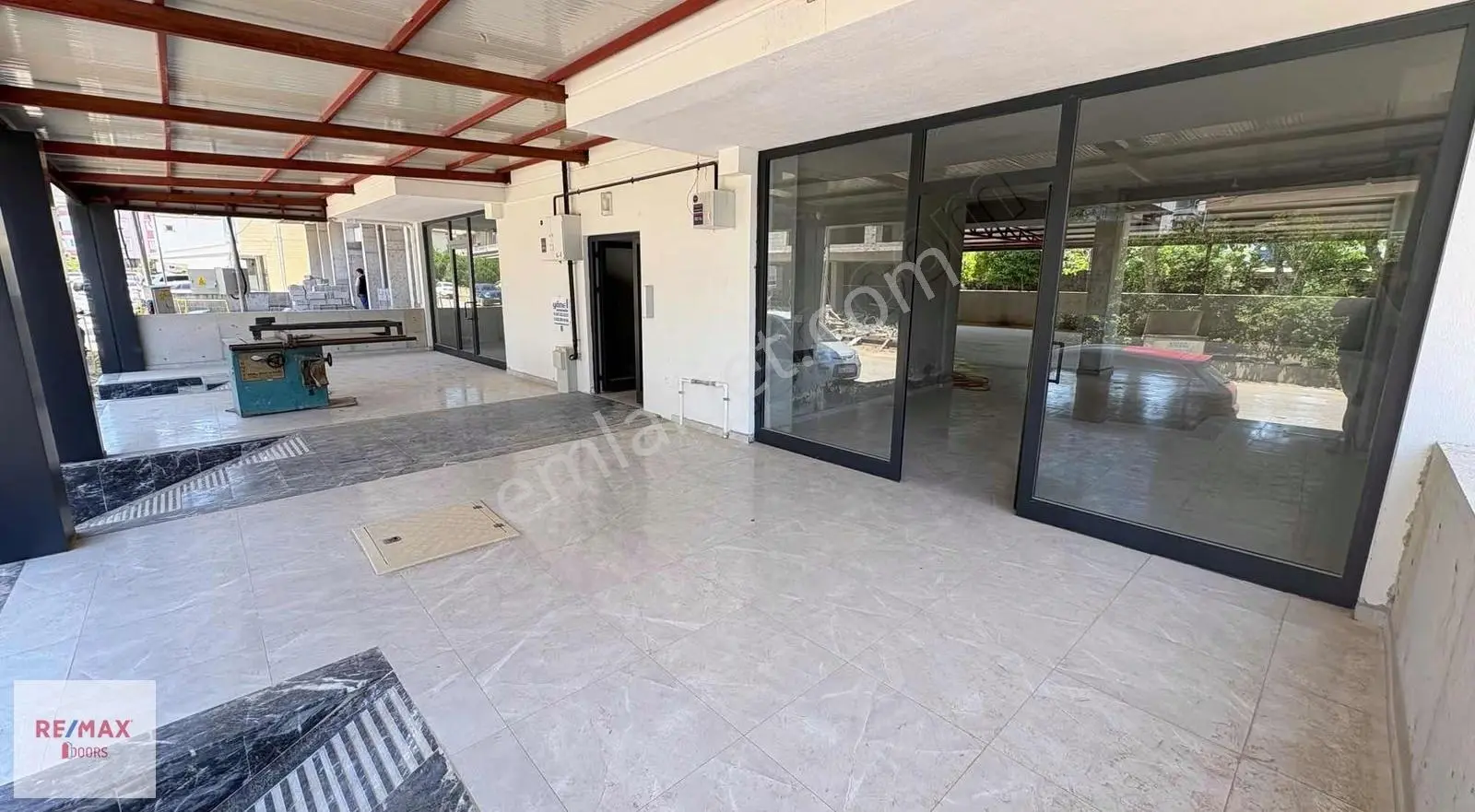 Serik Ziraat Odası Yani D400 50 M Kiralık Geniş Dükkan - Görsel 3