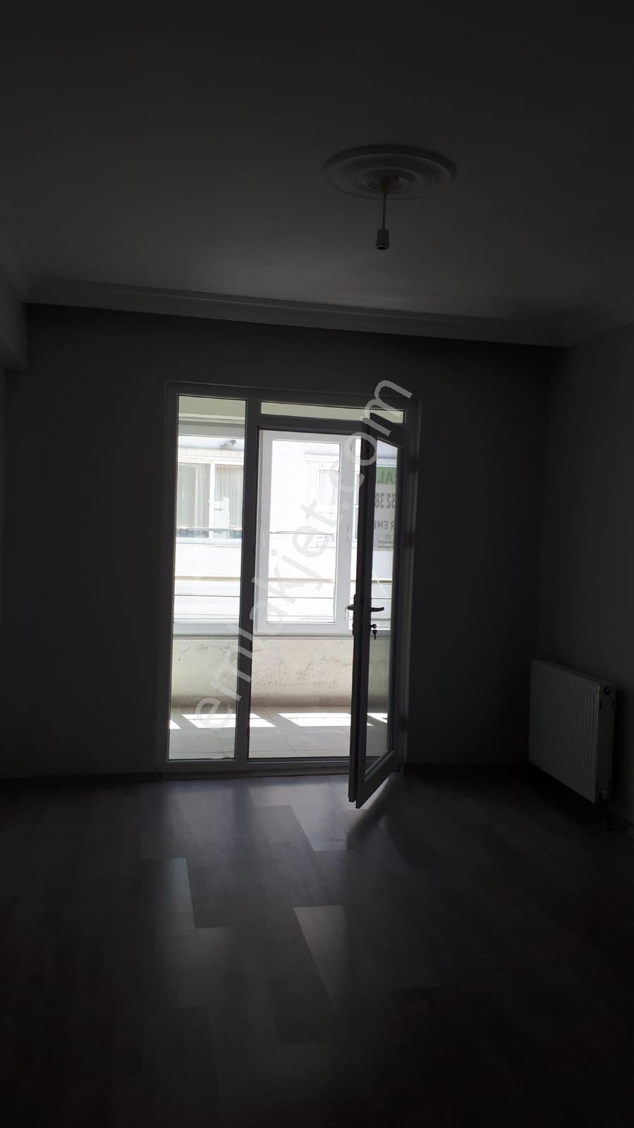 Edirne Uzunköprü Çevreyolunda 3+1 Doğalgazlı, Asansörlü, 5 Yıllık Binada Kiralık Daire - Görsel 3